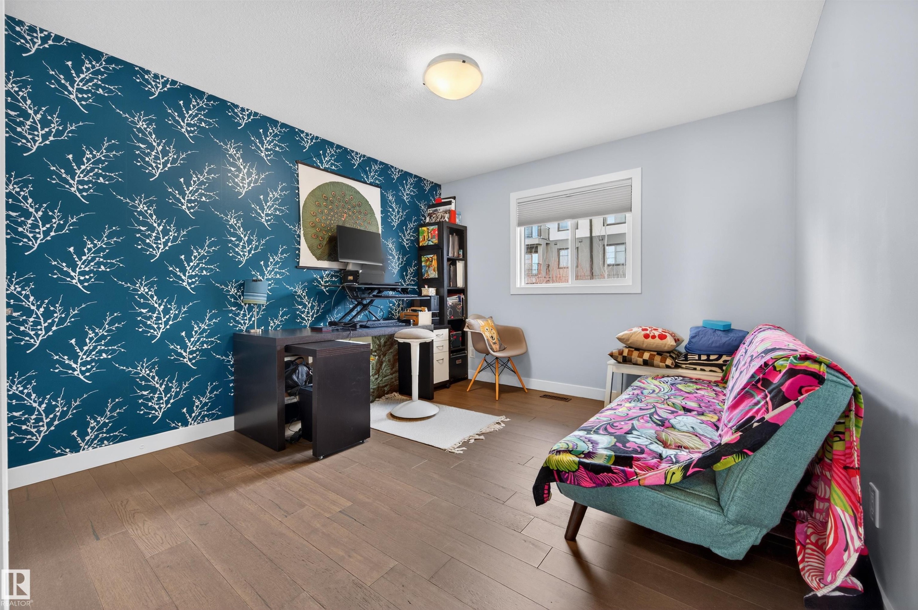 21615 84 Avenue, Edmonton, AB - Indoor