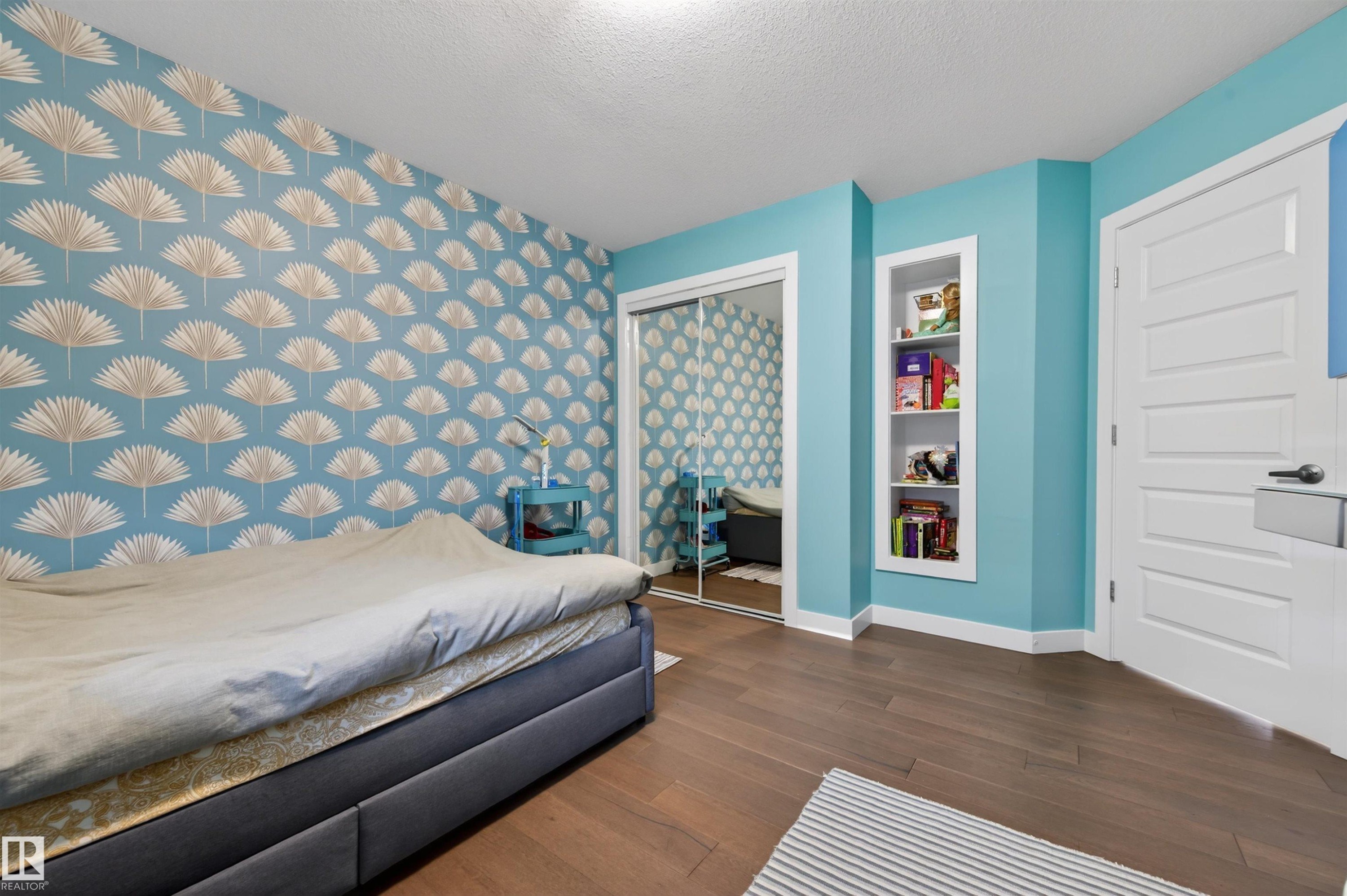 21615 84 Avenue, Edmonton, AB - Indoor Photo Showing Bedroom