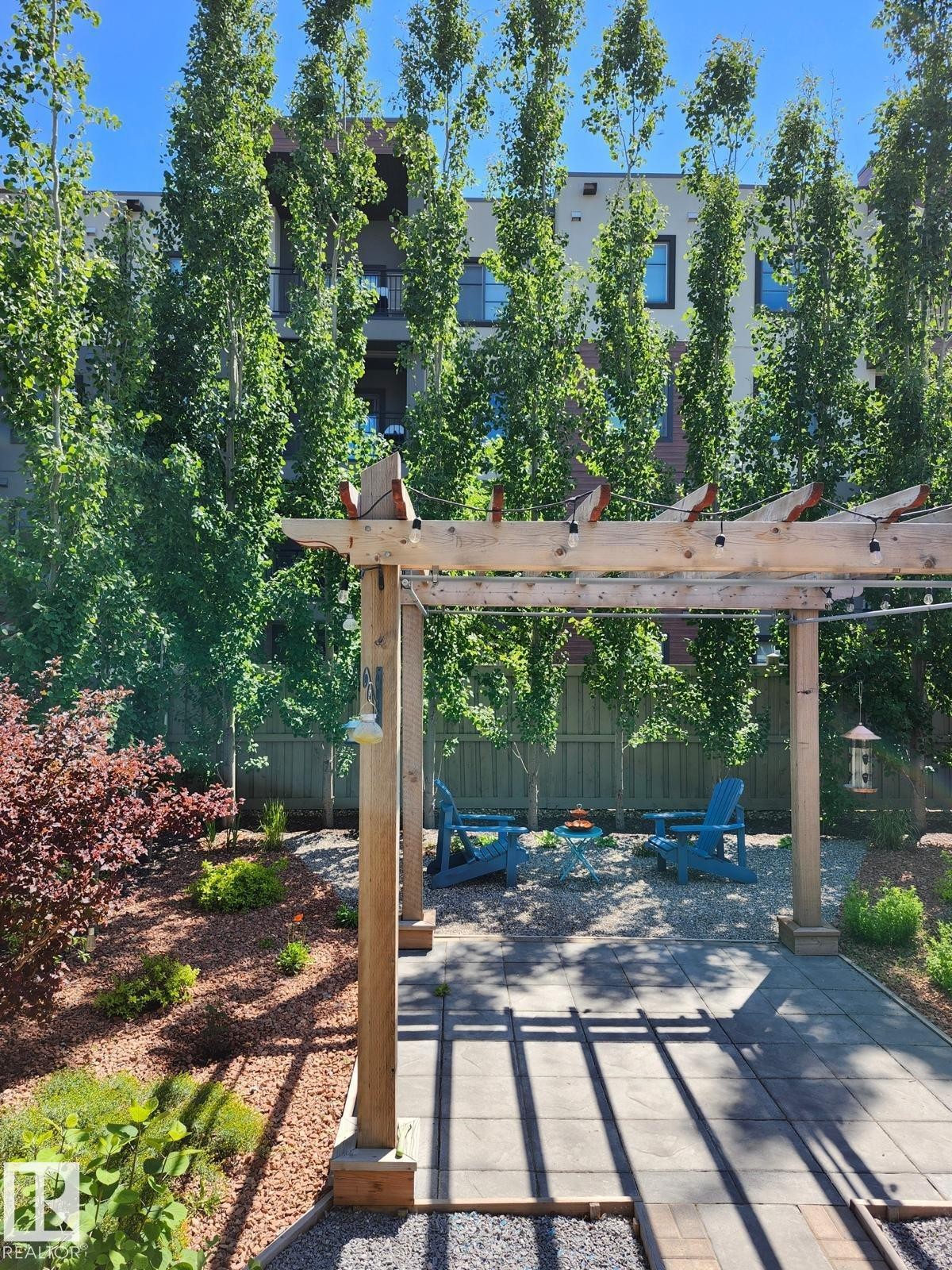 21615 84 Avenue, Edmonton, AB - Outdoor