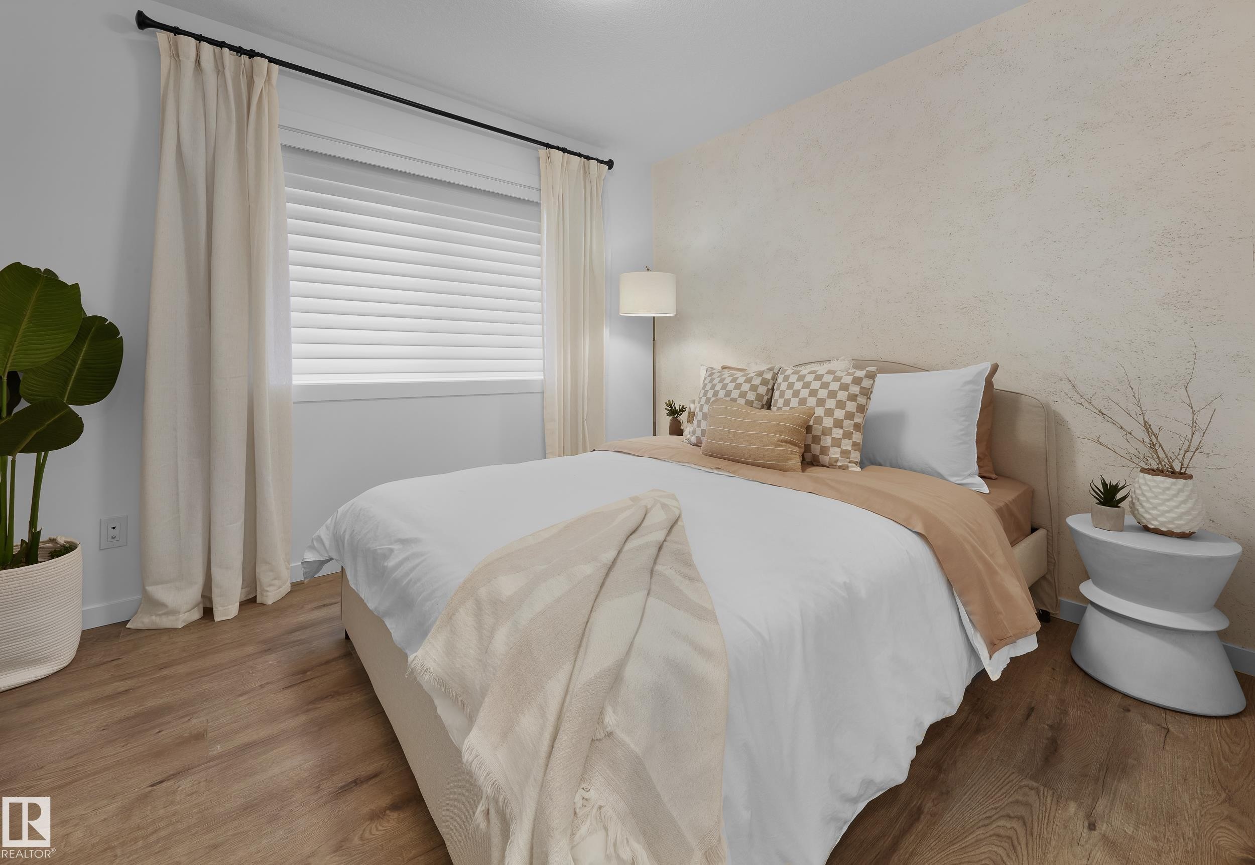 427 Aster Drive, Edmonton, AB - Indoor Photo Showing Bedroom