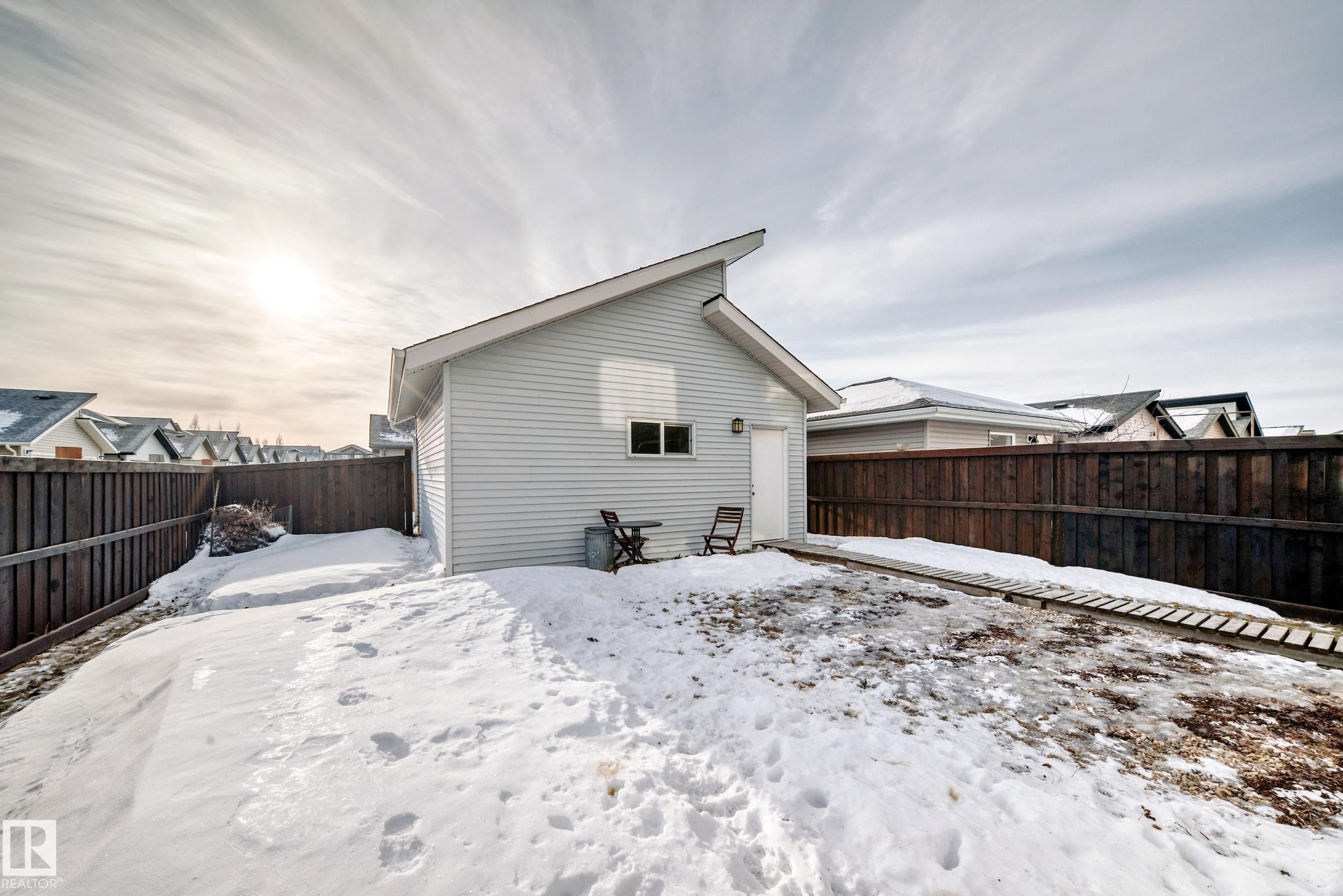 6685 Cardinal Road, Edmonton, AB - Outdoor With Exterior