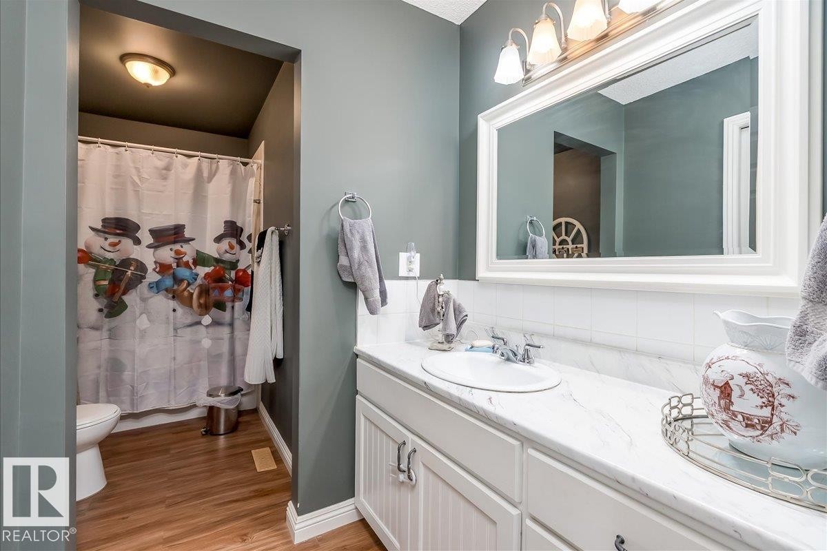 4716 57 Avenue, Tofield, AB - Indoor Photo Showing Bathroom