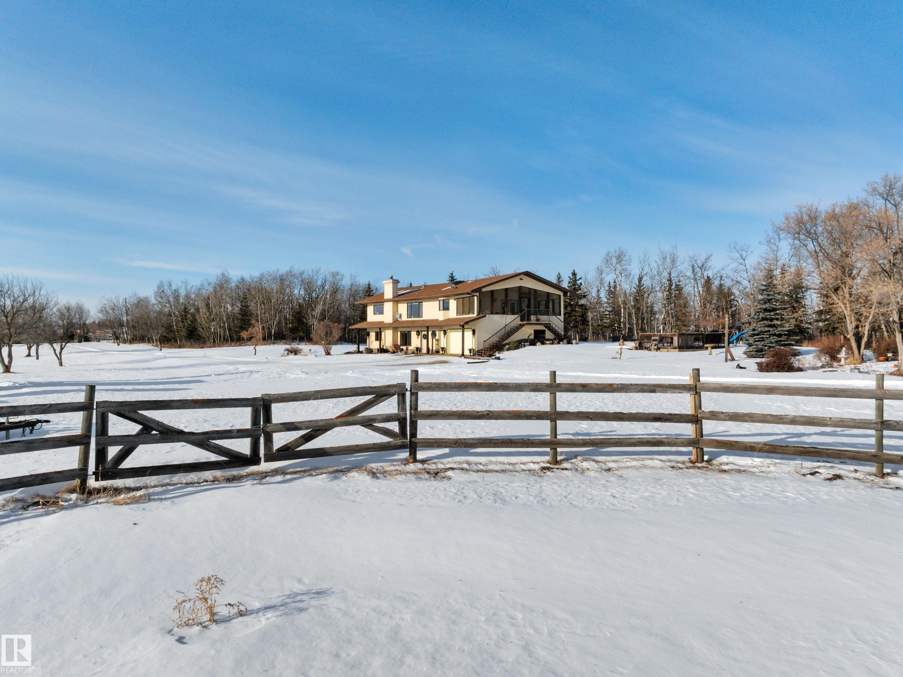 A49375 Rr 243, Rural Leduc County, AB - Outdoor With View