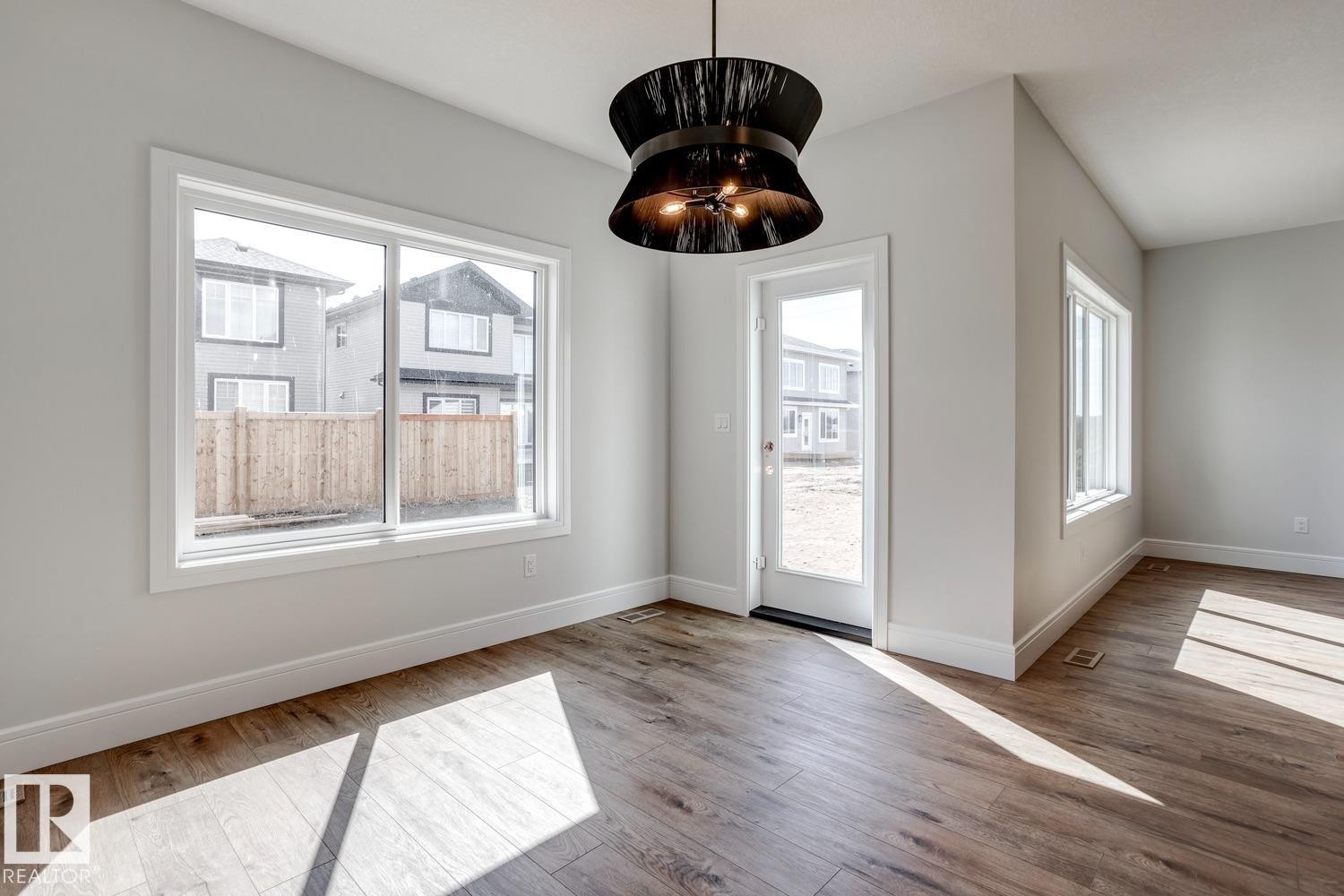 405 Brickyard Point(E), Stony Plain, AB - Indoor Photo Showing Other Room