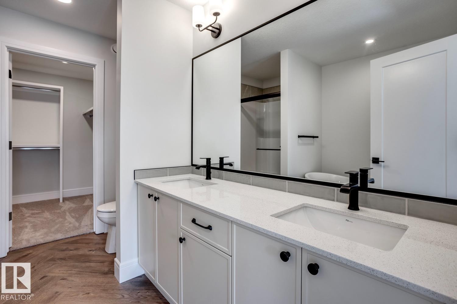 405 Brickyard Point(E), Stony Plain, AB - Indoor Photo Showing Bathroom