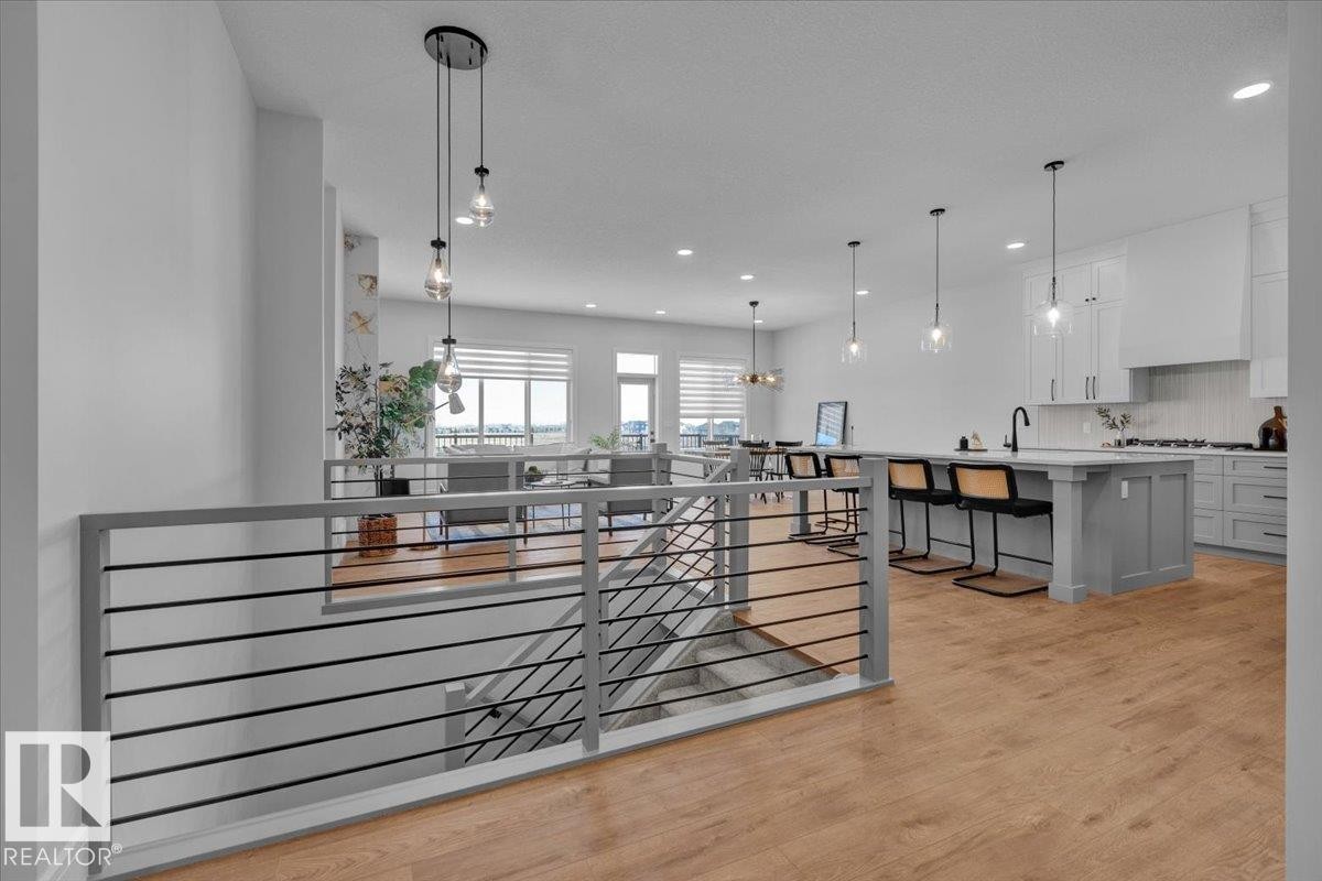 2003 Genesis Lane, Stony Plain, AB - Indoor Photo Showing Kitchen With Upgraded Kitchen