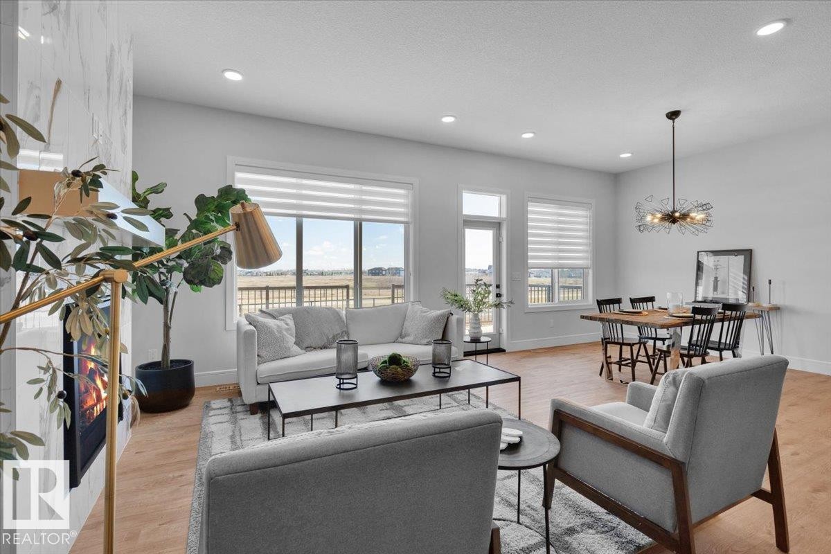 2003 Genesis Lane, Stony Plain, AB - Indoor Photo Showing Living Room