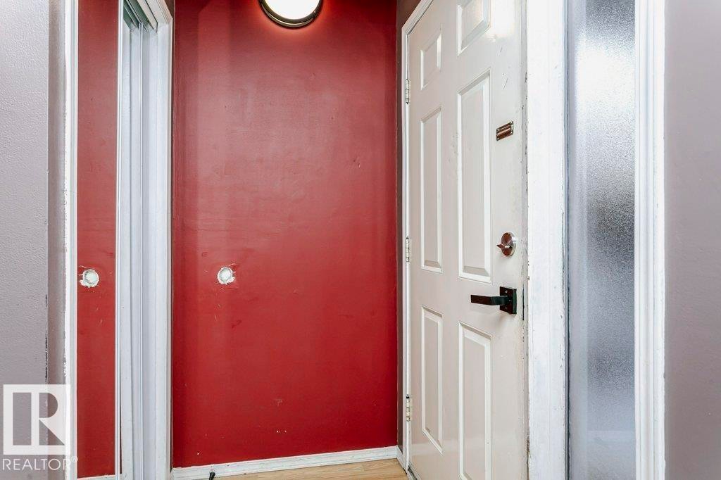 3518 42A Avenue, Edmonton, AB - Indoor Photo Showing Other Room