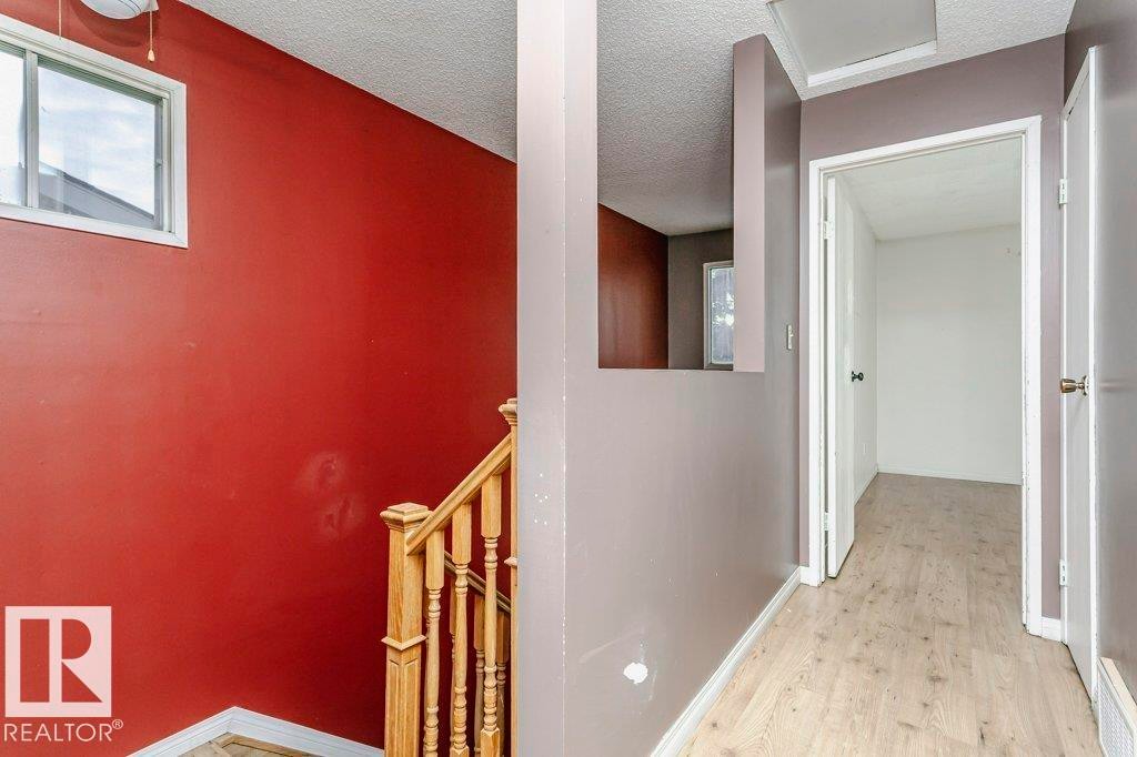 3518 42A Avenue, Edmonton, AB - Indoor Photo Showing Other Room