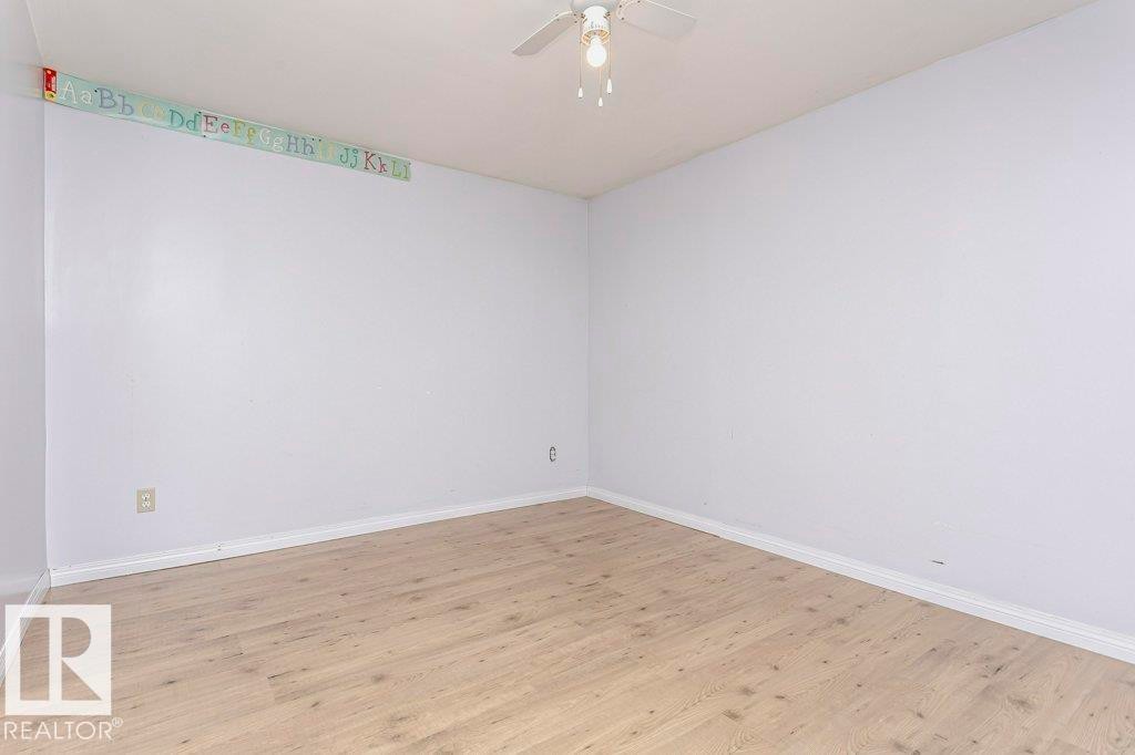 3518 42A Avenue, Edmonton, AB - Indoor Photo Showing Other Room