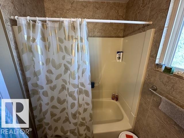 #167 Harrison Drive, Edmonton, AB - Indoor Photo Showing Bathroom