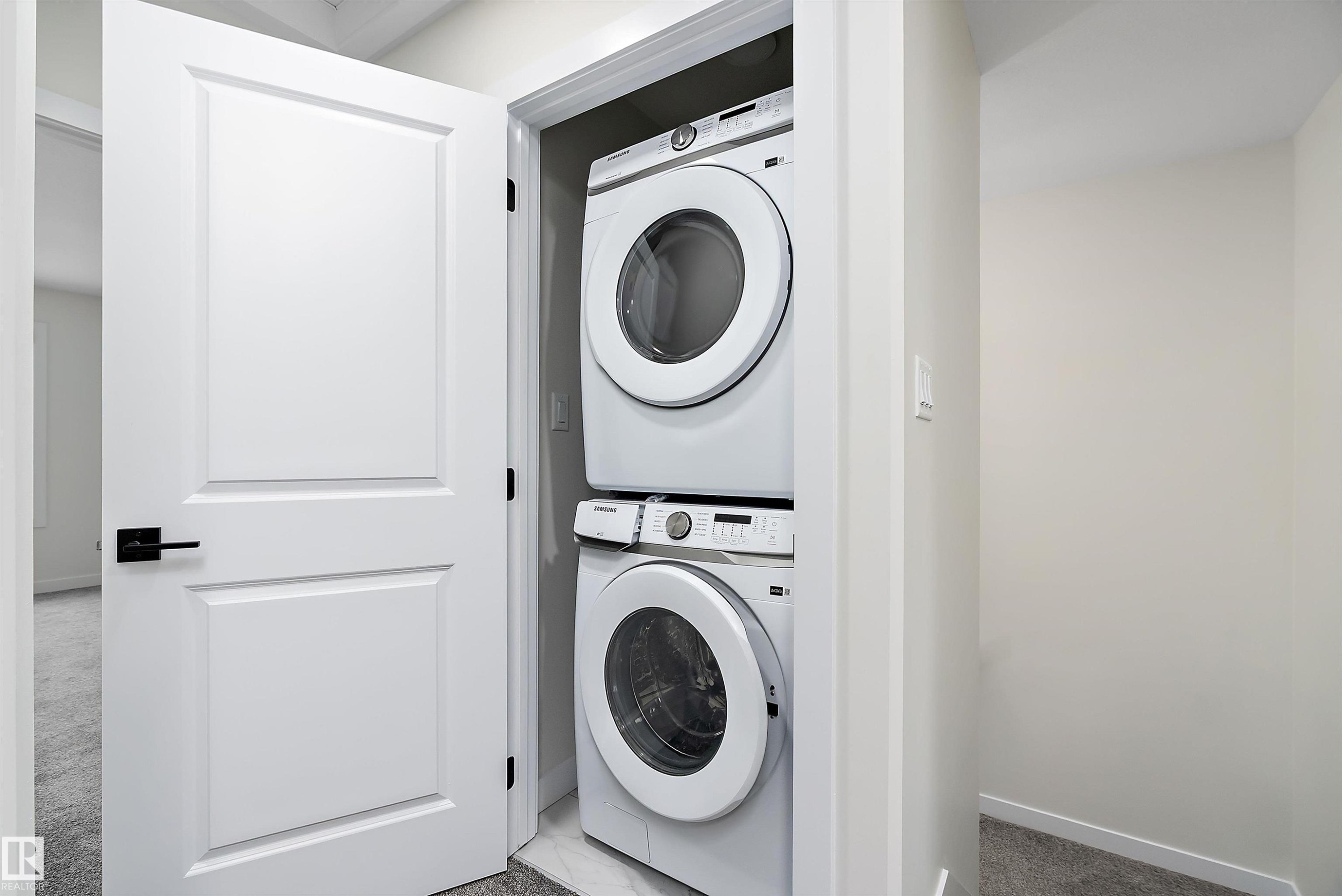 40 Chambery Crescent, St. Albert, AB - Indoor Photo Showing Laundry Room