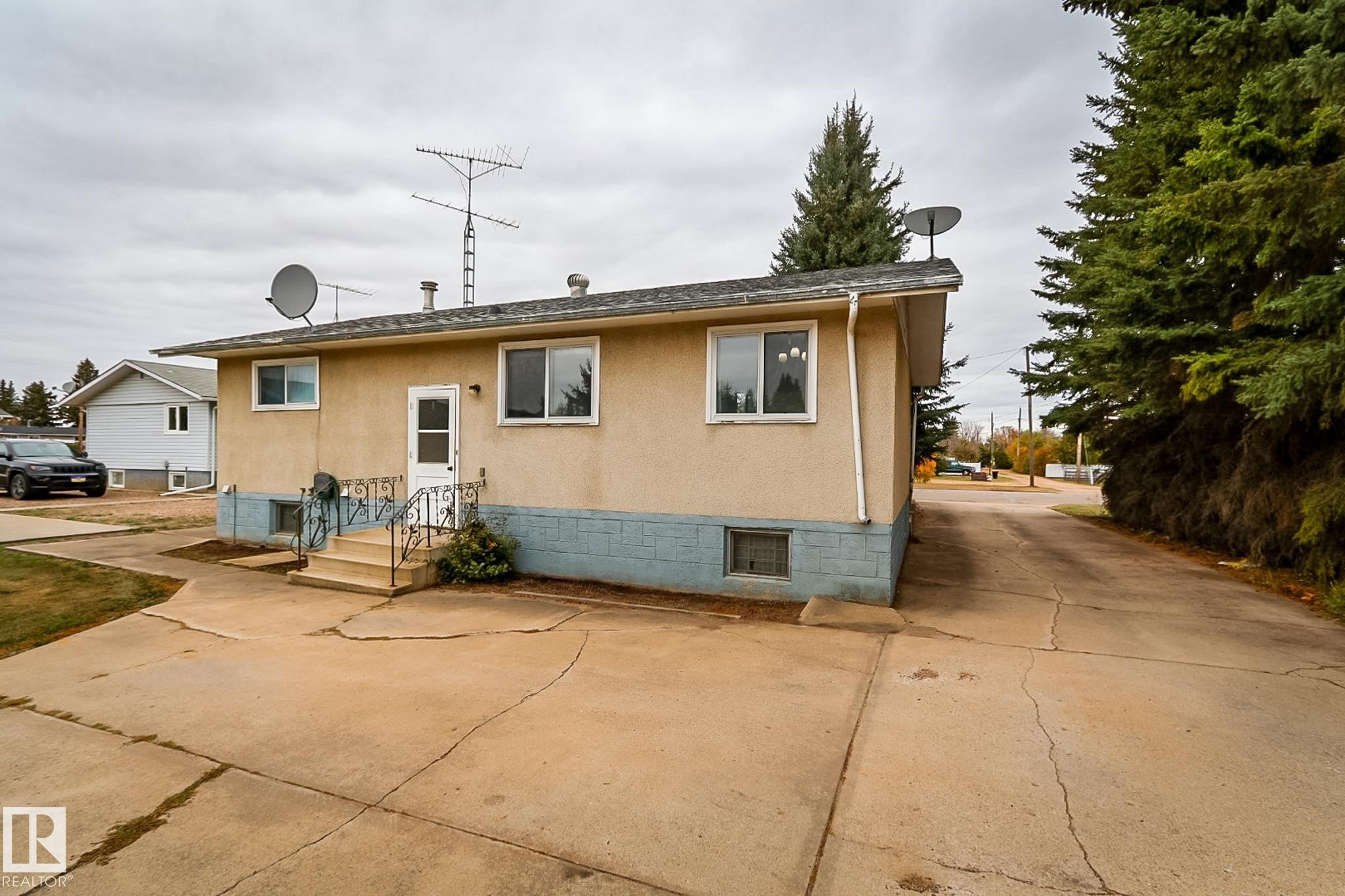 5013 44 Avenue, Smoky Lake Town, AB - Outdoor