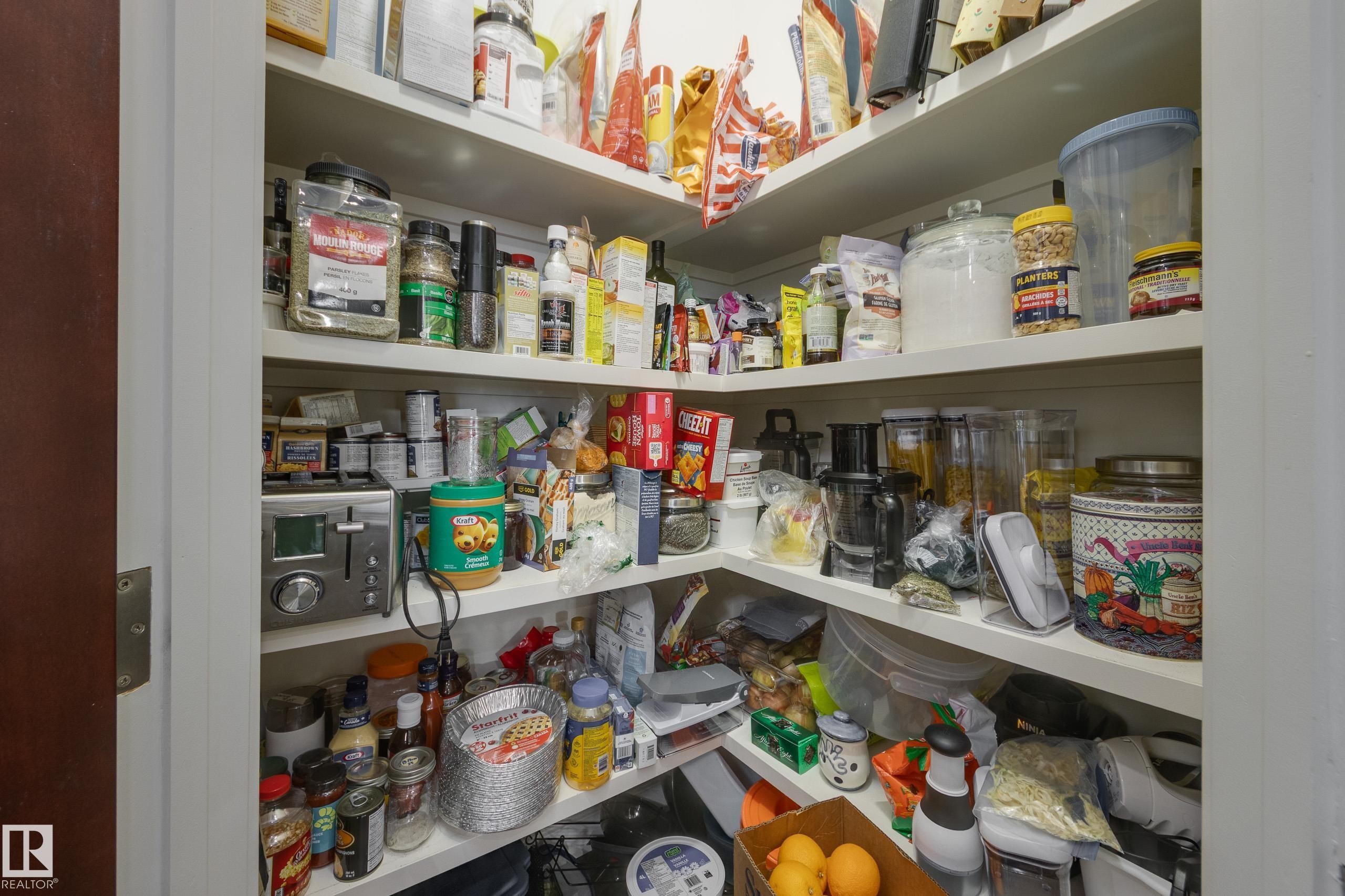 64 Maple Crescent, Gibbons, AB - Indoor