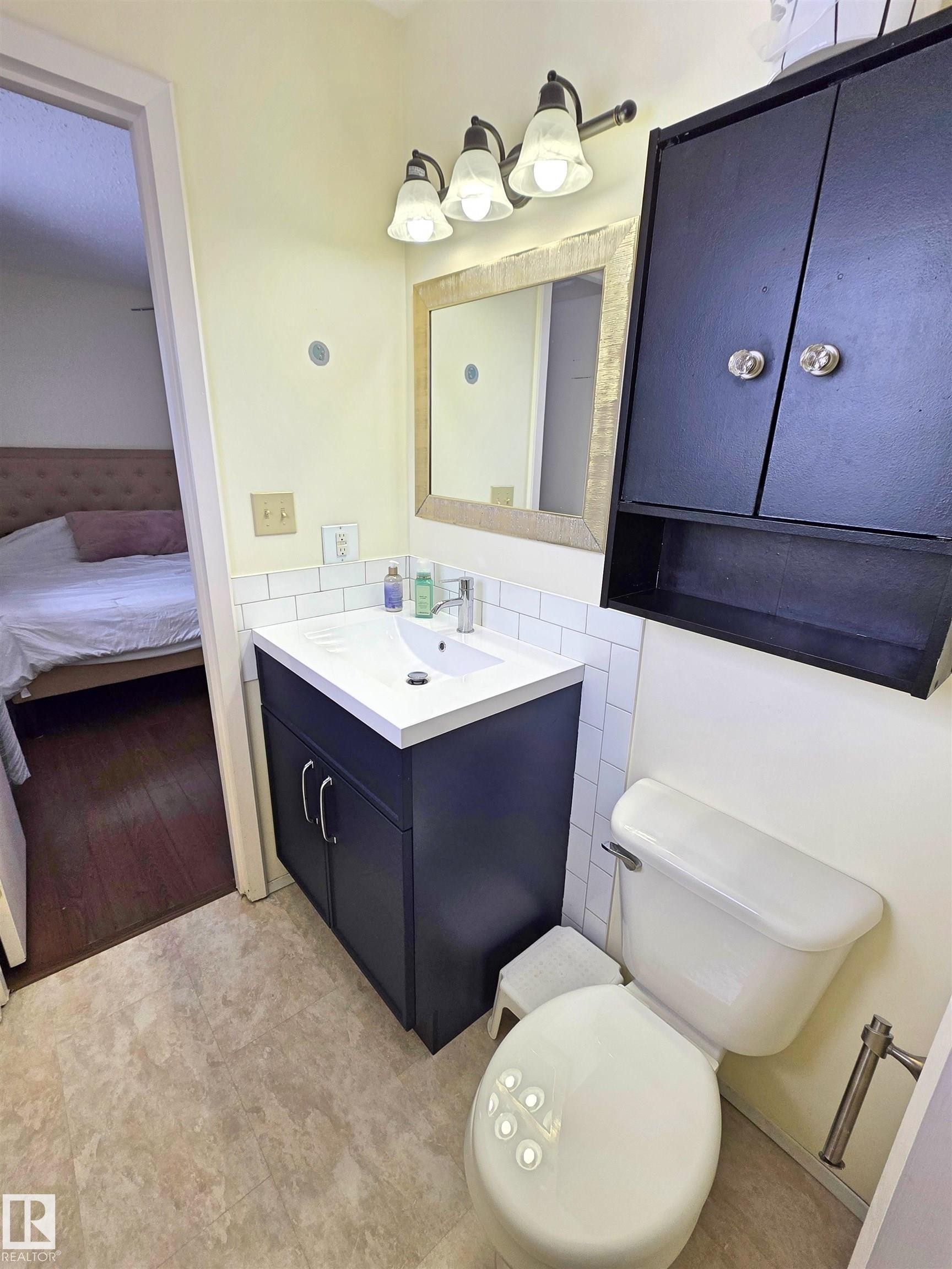 5614 52 Avenue, St. Paul Town, AB - Indoor Photo Showing Bathroom