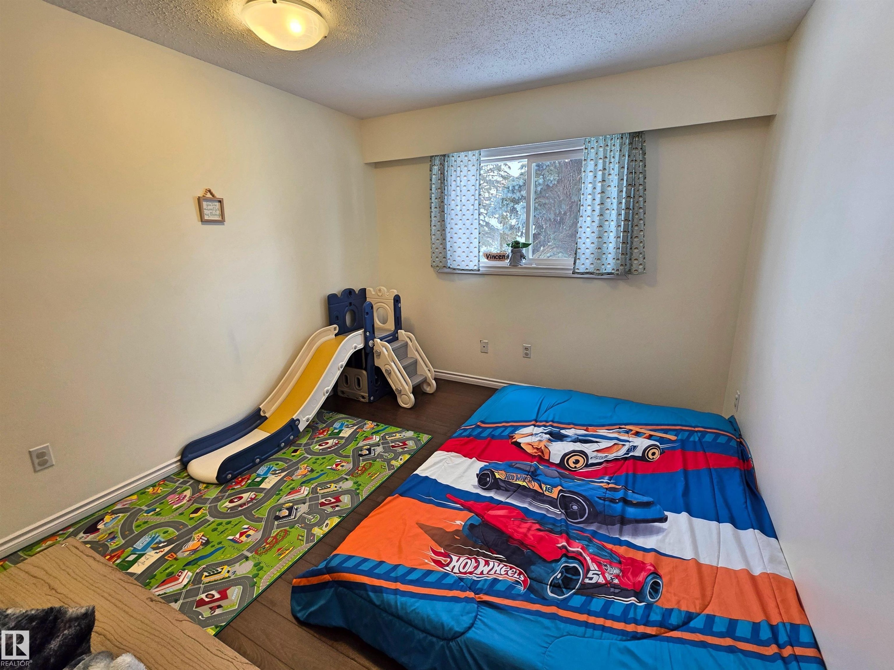 5614 52 Avenue, St. Paul Town, AB - Indoor Photo Showing Bedroom