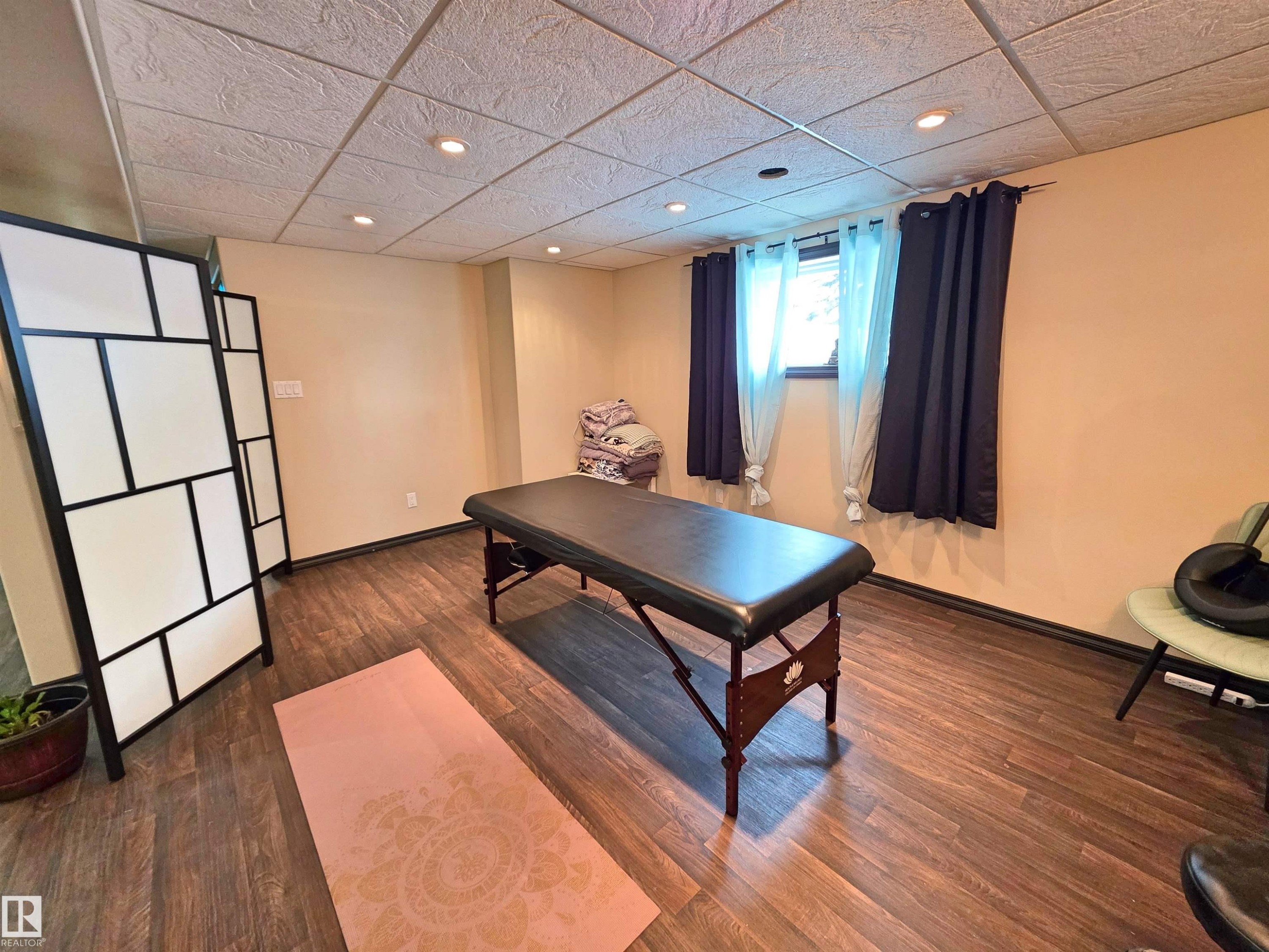 5614 52 Avenue, St. Paul Town, AB - Indoor Photo Showing Other Room