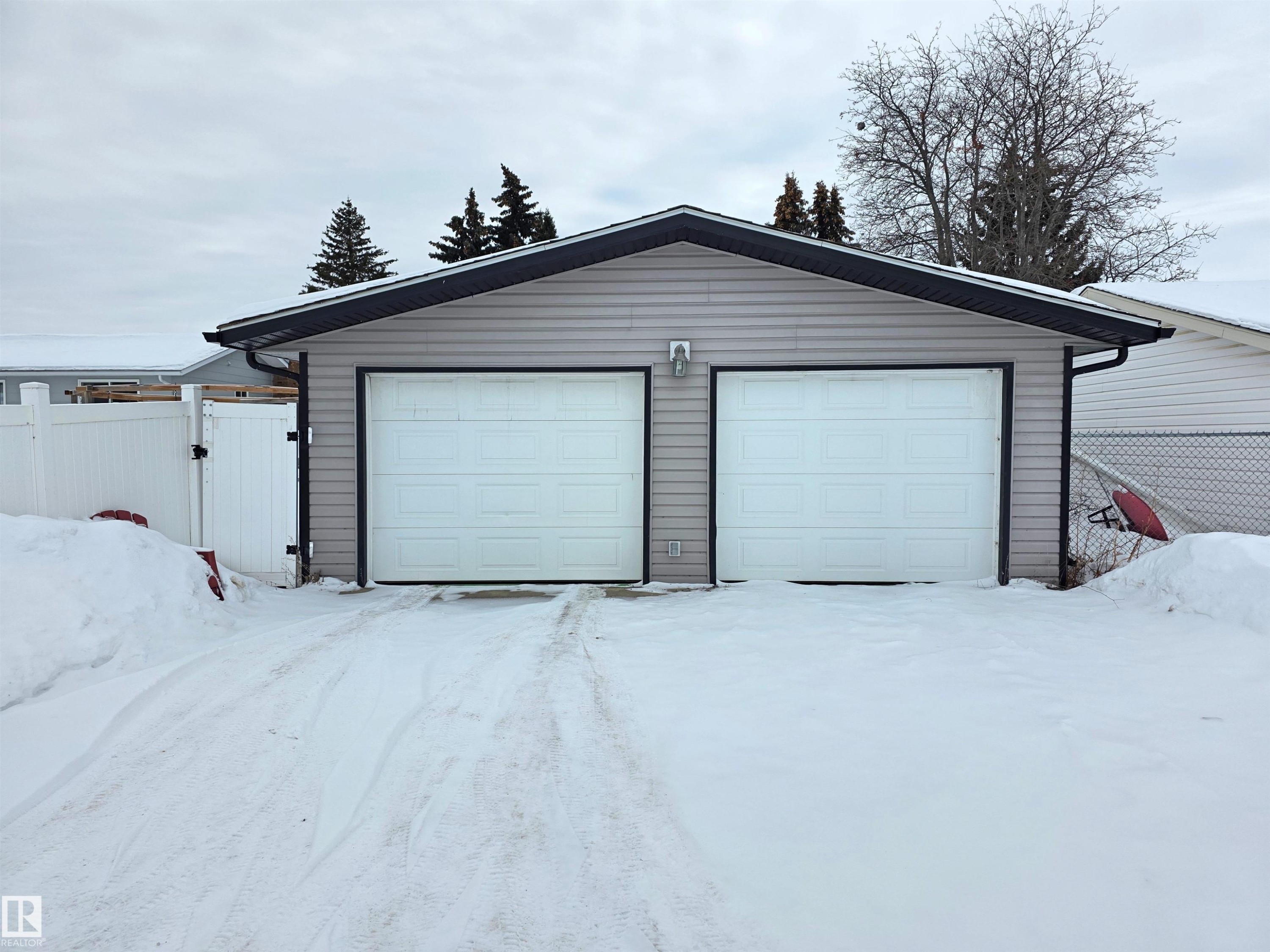 5614 52 Avenue, St. Paul Town, AB - Outdoor With Exterior