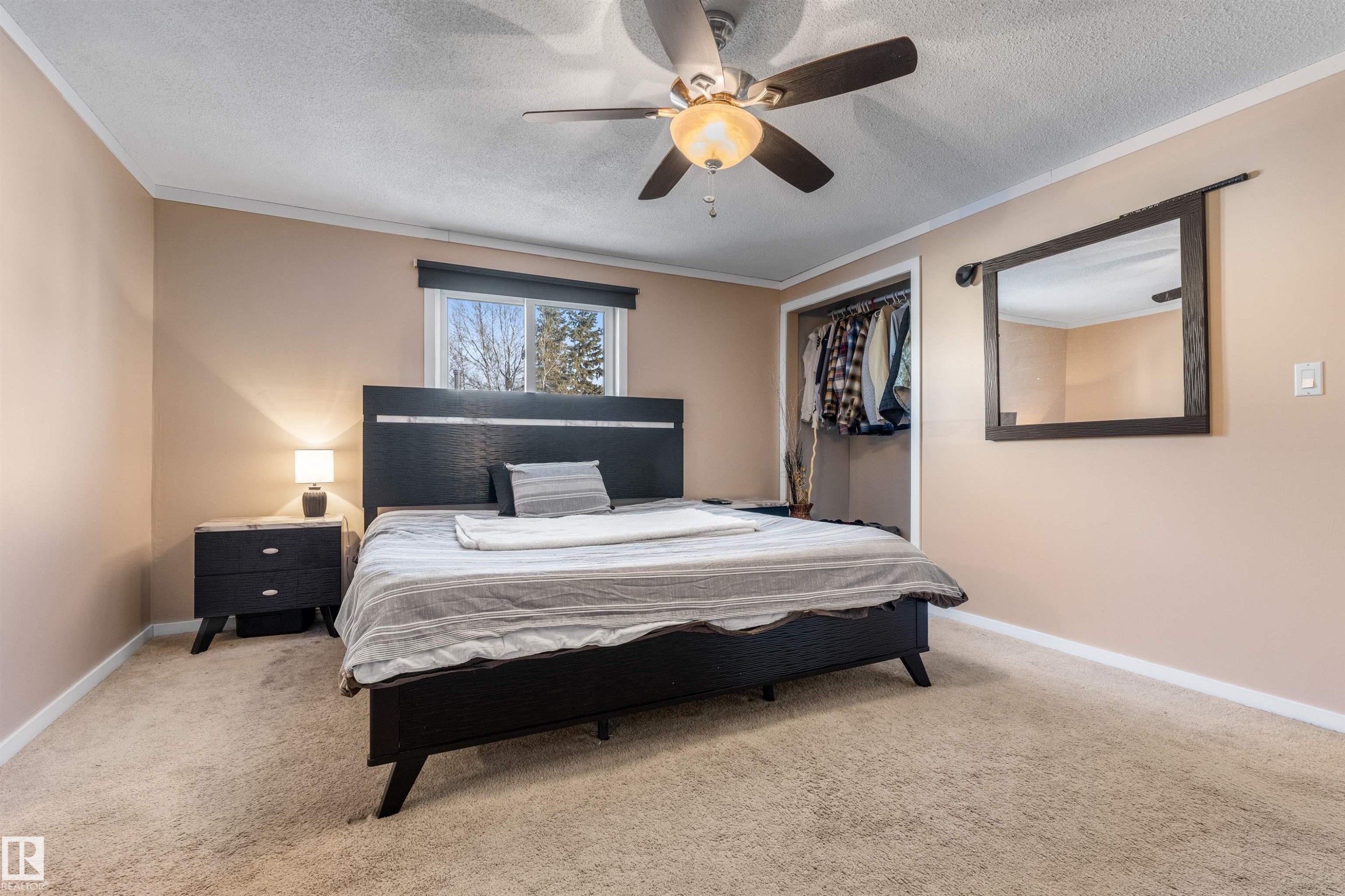 482 53222 Rge Rd 272, Rural Parkland County, AB - Indoor Photo Showing Bedroom