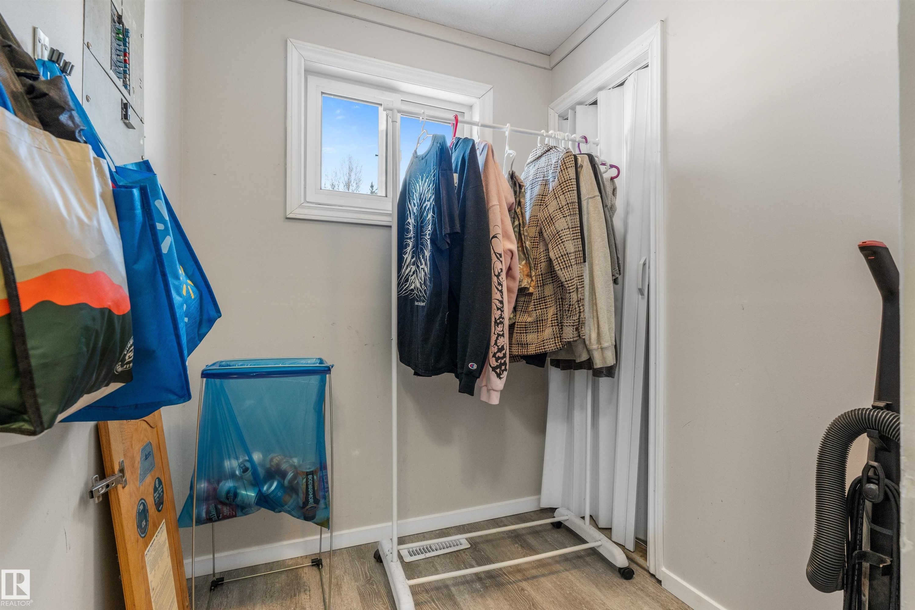 482 53222 Rge Rd 272, Rural Parkland County, AB - Indoor With Storage