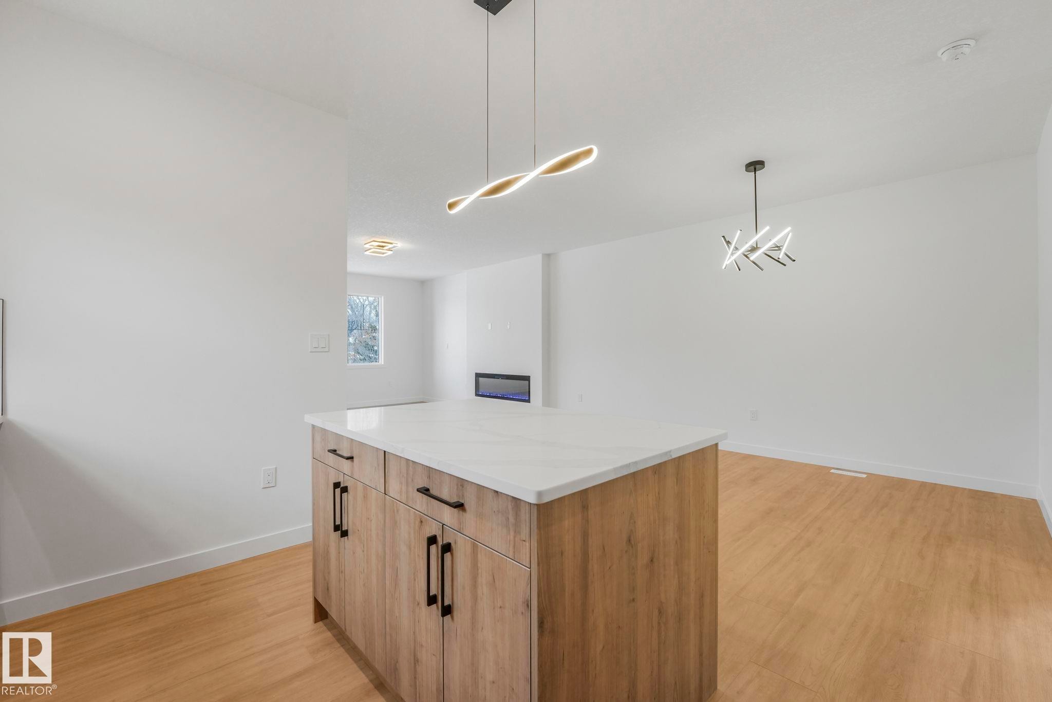 12206 63 Street, Edmonton, AB - Indoor