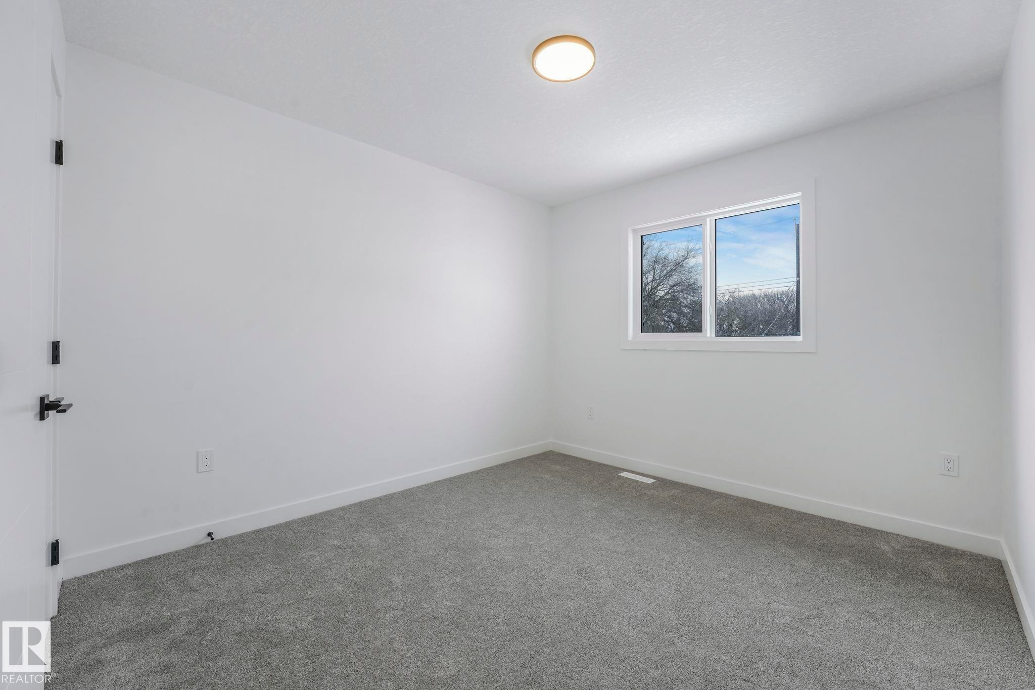 12206 63 Street, Edmonton, AB - Indoor Photo Showing Other Room