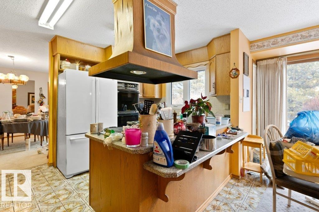 10511 74 Street, Edmonton, AB - Indoor