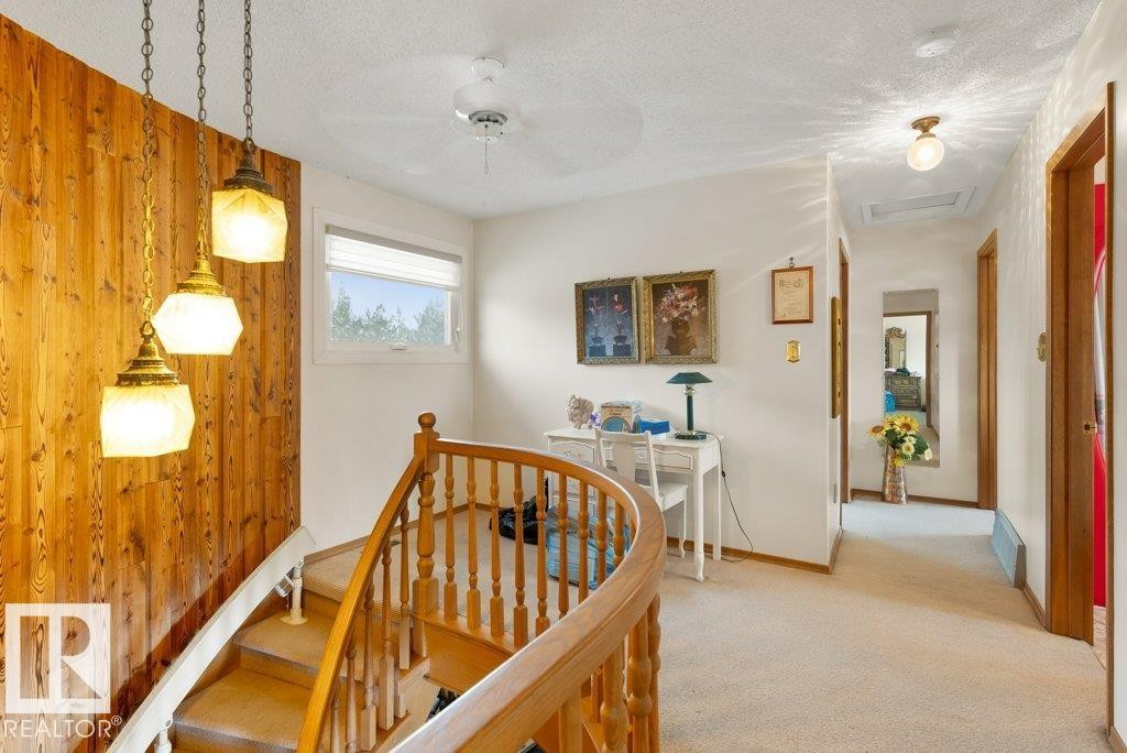 10511 74 Street, Edmonton, AB - Indoor Photo Showing Other Room