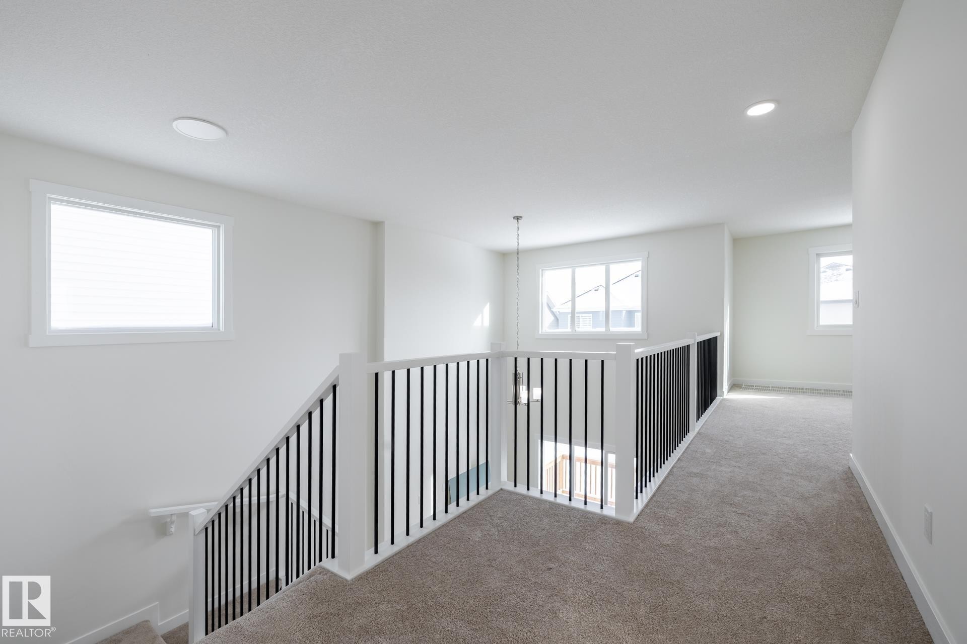 5069 Cawsey Link, Edmonton, AB - Indoor Photo Showing Other Room
