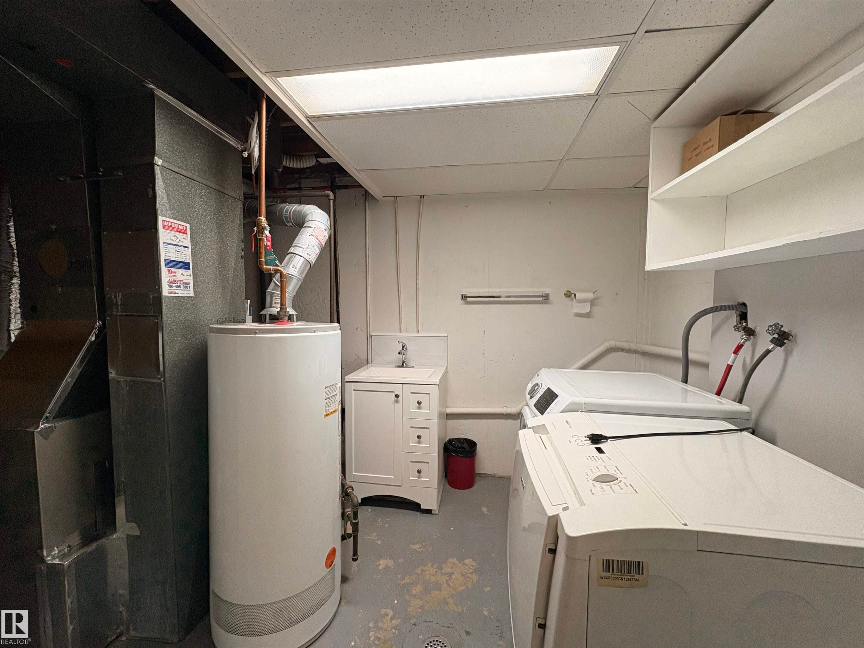 13279 47 Street, Edmonton, AB - Indoor