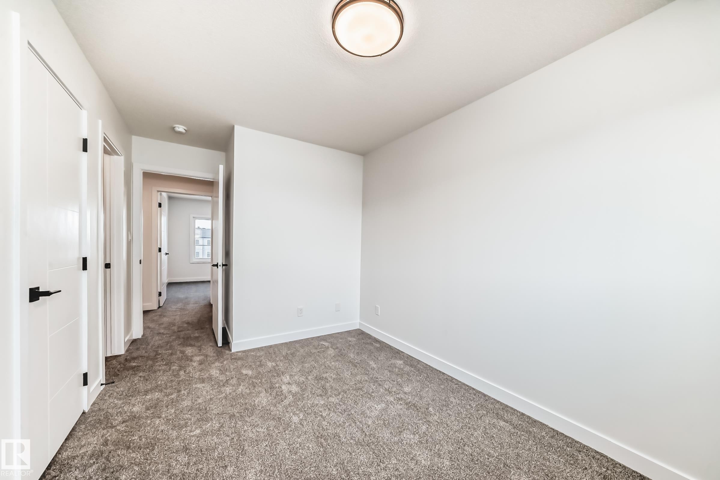 44 18120 28 Avenue, Edmonton, AB - Indoor Photo Showing Other Room