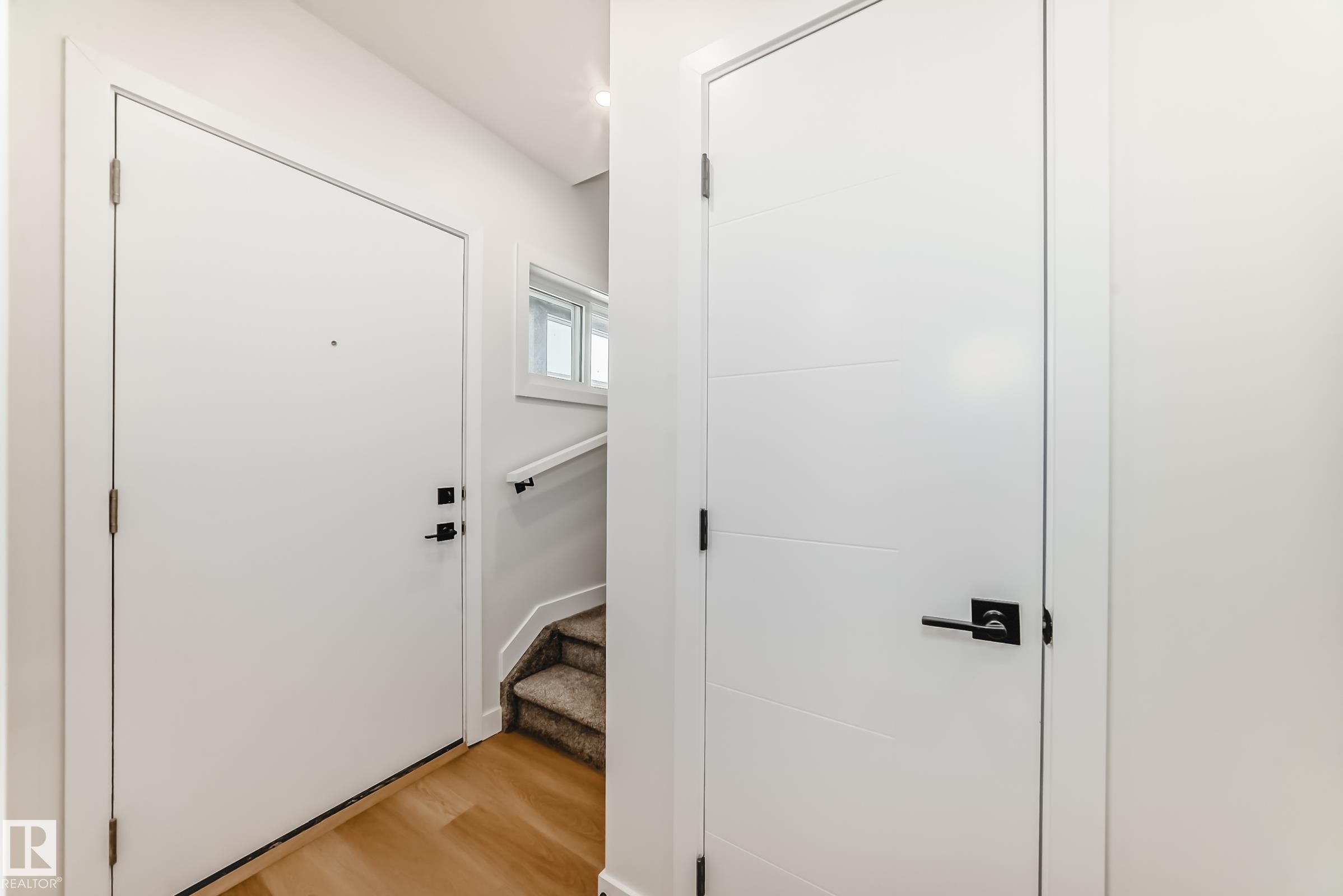 44 18120 28 Avenue, Edmonton, AB - Indoor Photo Showing Other Room