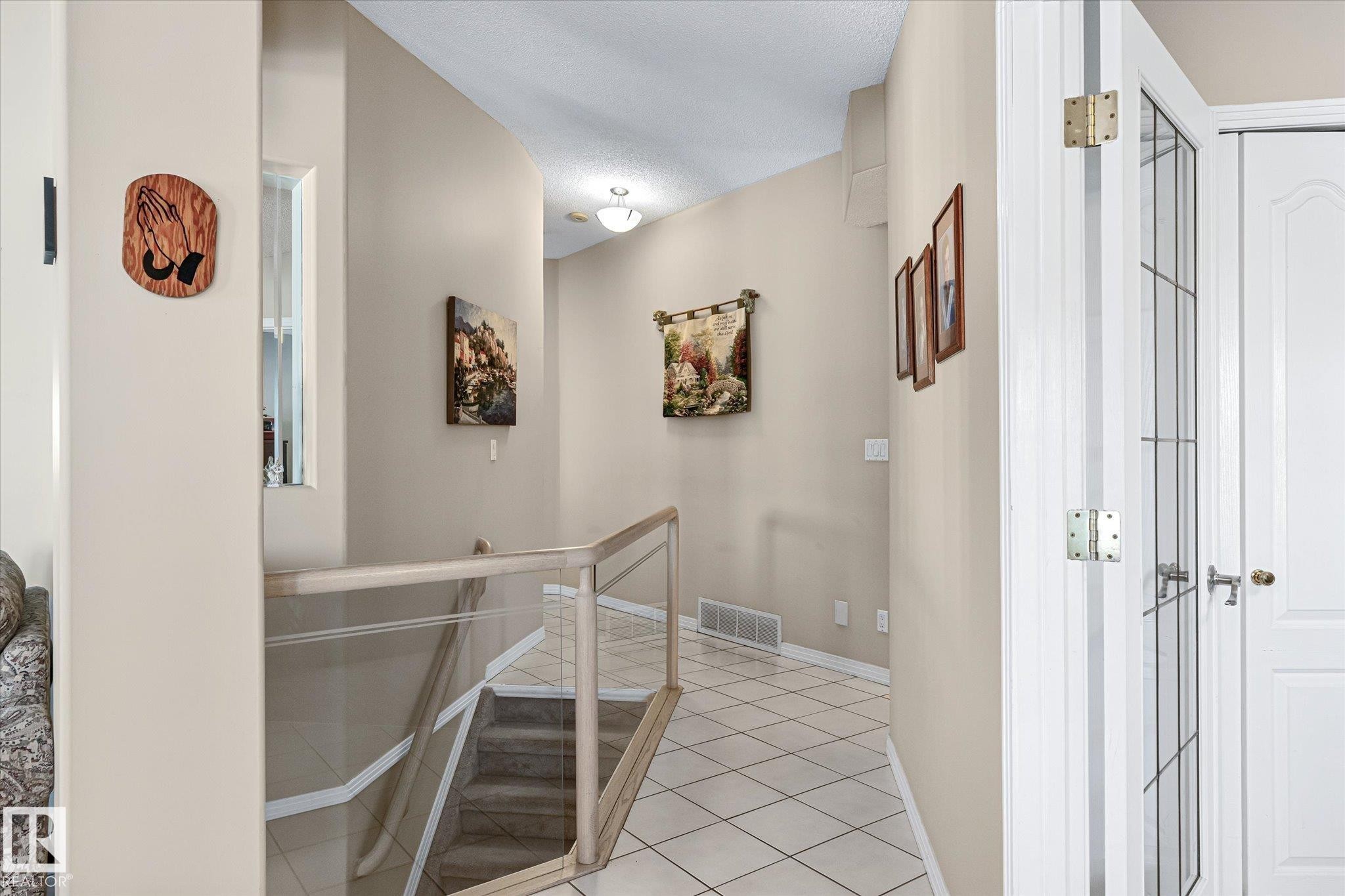 7020 157 Avenue, Edmonton, AB - Indoor Photo Showing Other Room