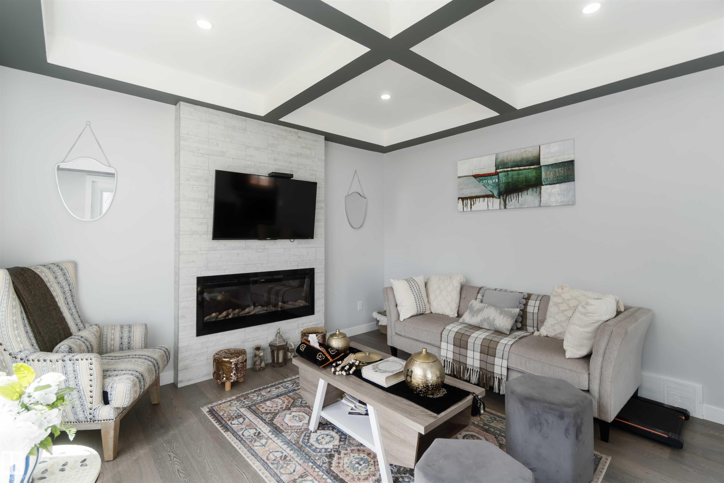 5732 Keeping Crescent, Edmonton, AB - Indoor Photo Showing Living Room With Fireplace