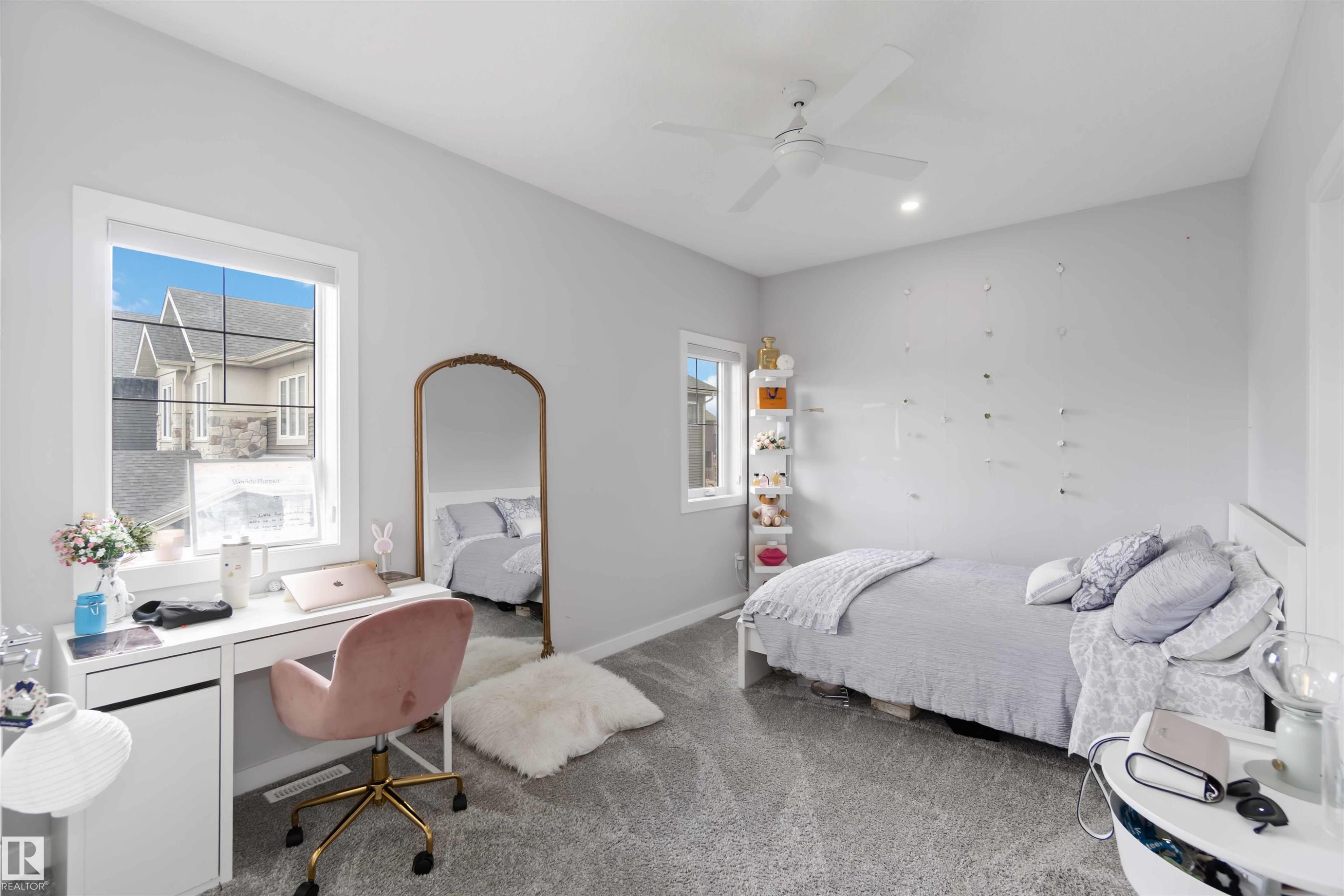 5732 Keeping Crescent, Edmonton, AB - Indoor Photo Showing Bedroom