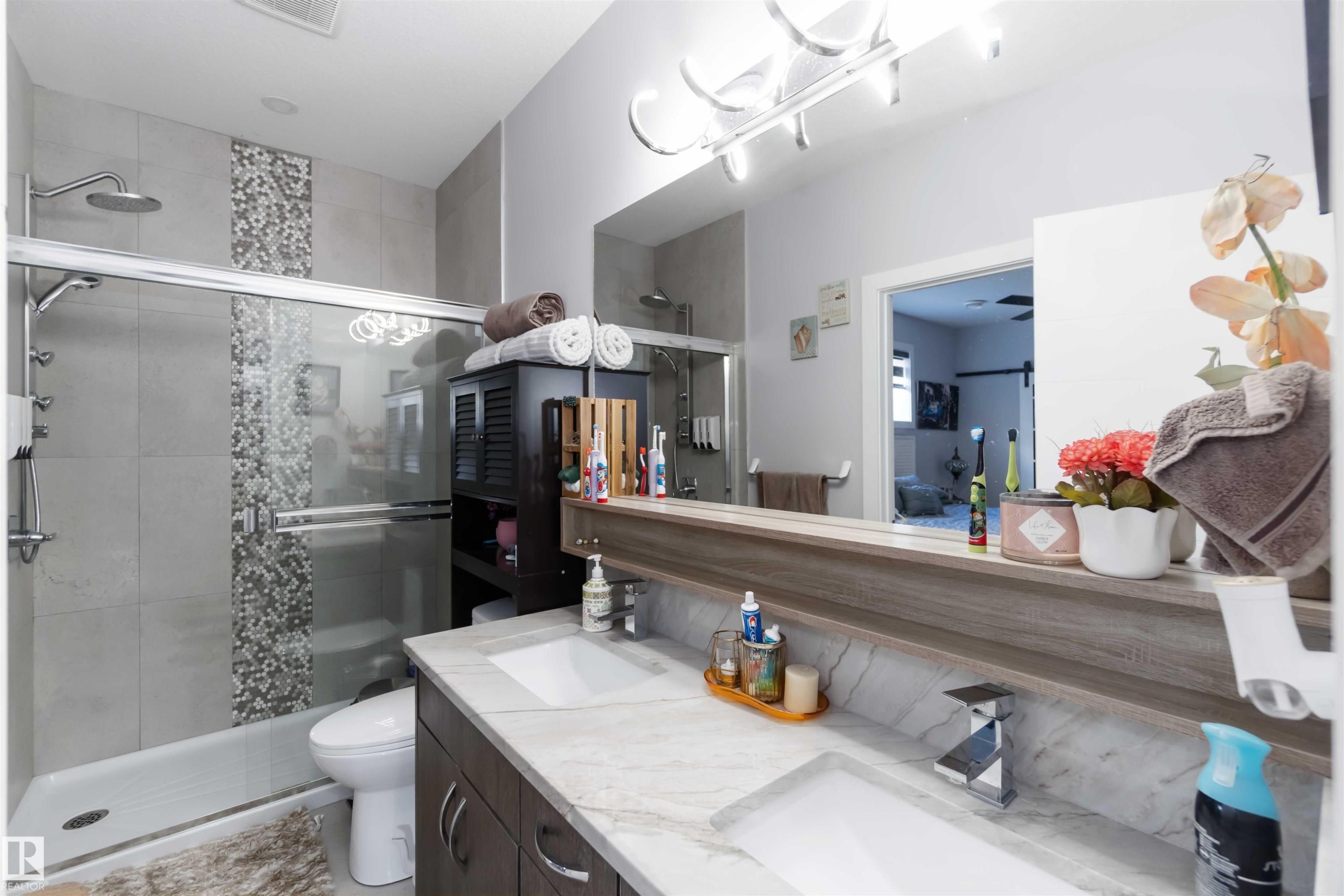 5732 Keeping Crescent, Edmonton, AB - Indoor Photo Showing Bathroom