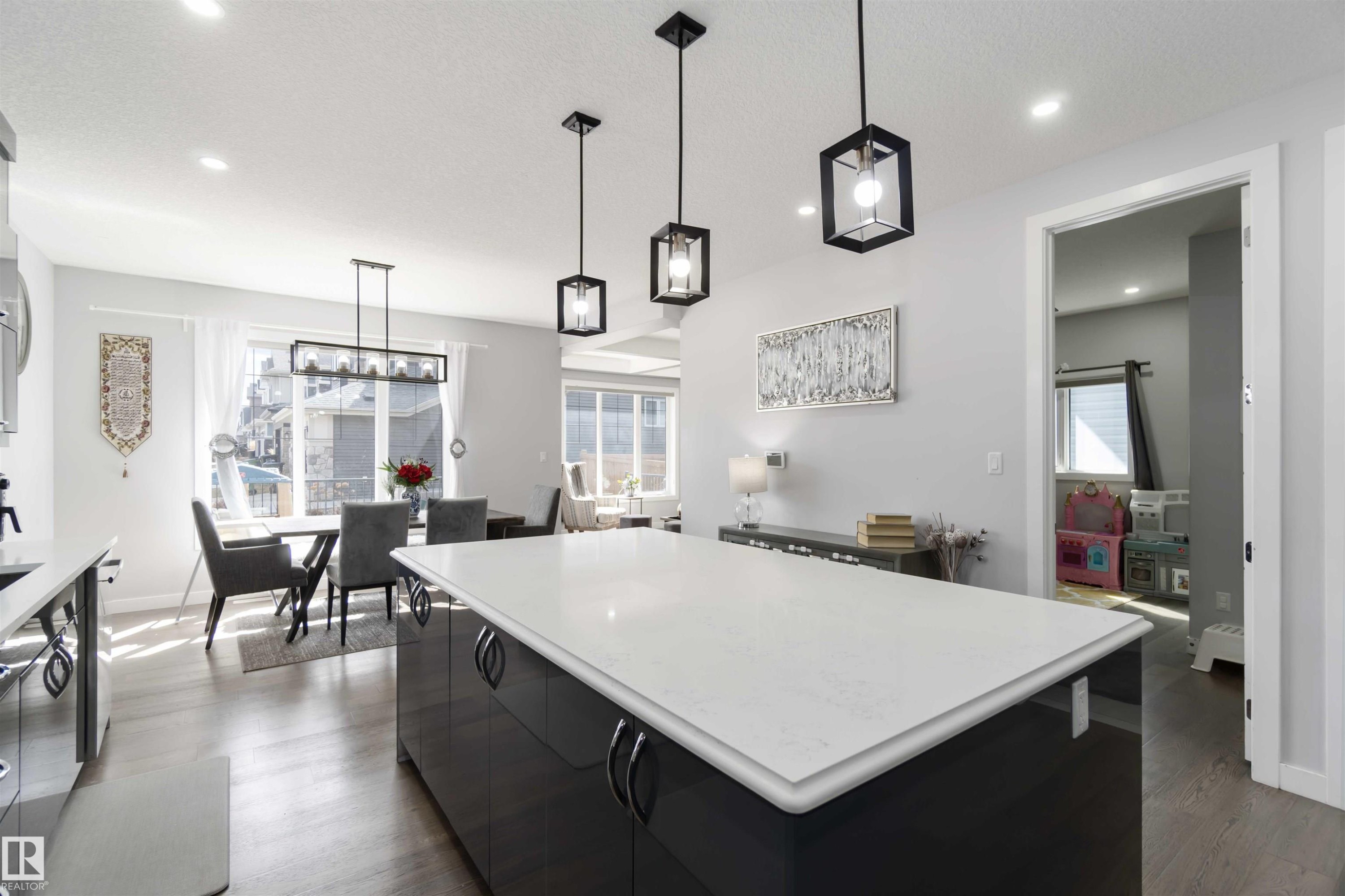 5732 Keeping Crescent, Edmonton, AB - Indoor Photo Showing Other Room