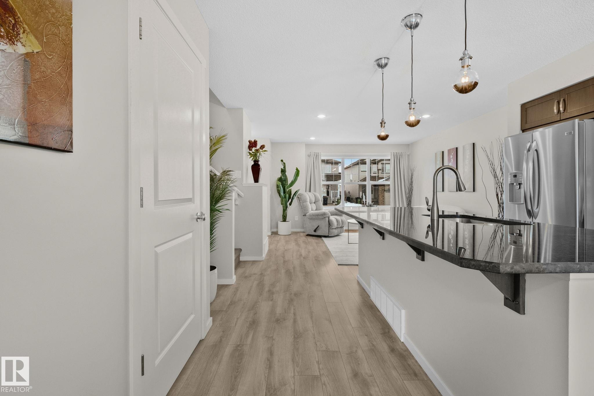 2830 18A Avenue, Edmonton, AB - Indoor Photo Showing Other Room