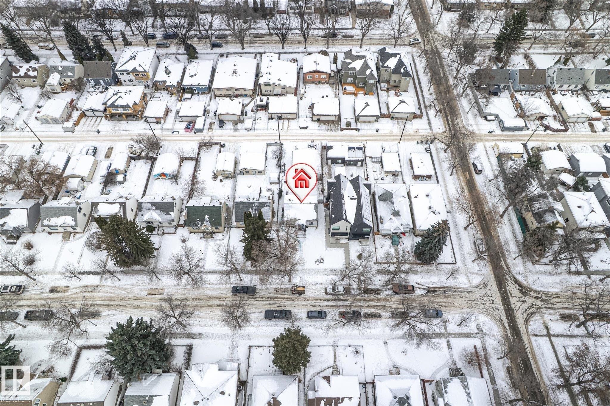 7912 78 Avenue, Edmonton, AB - Outdoor With View