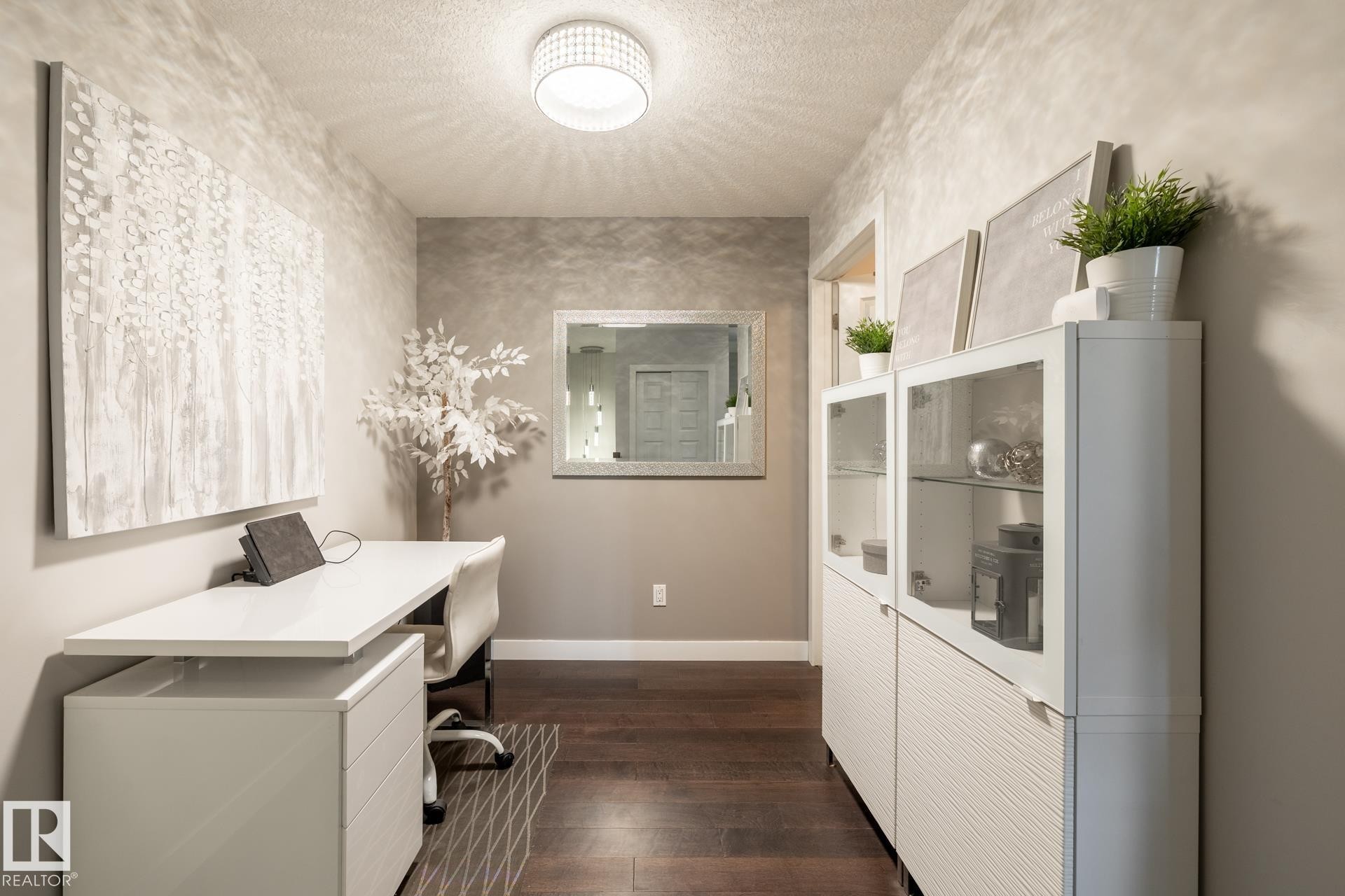 122 5151 Windermere Boulevard, Edmonton, AB - Indoor Photo Showing Laundry Room