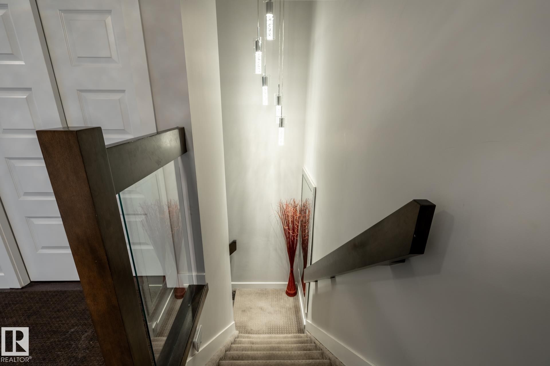 122 5151 Windermere Boulevard, Edmonton, AB - Indoor Photo Showing Other Room