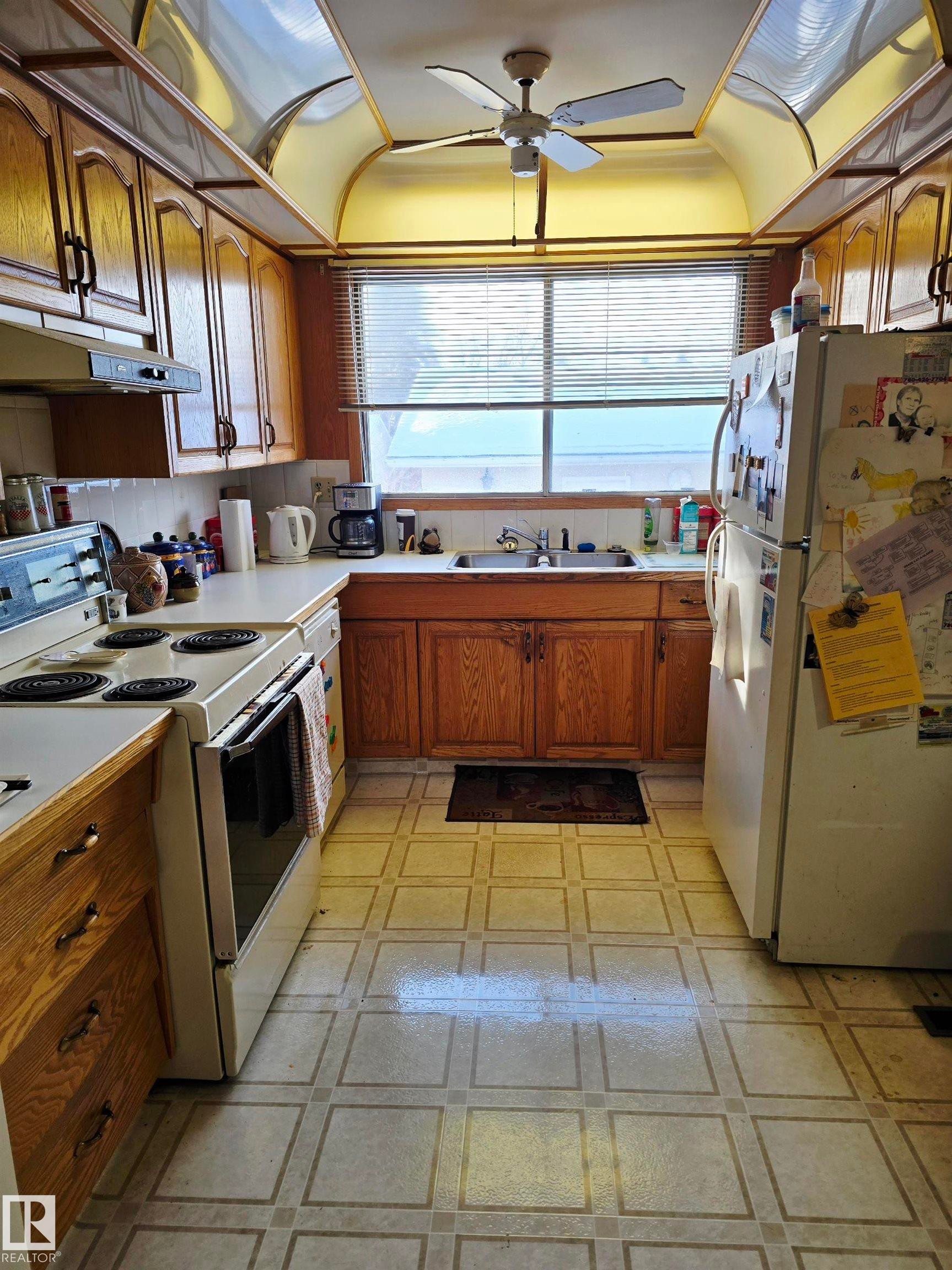 3804 107 Street, Edmonton, AB - Indoor Photo Showing Kitchen With Double Sink