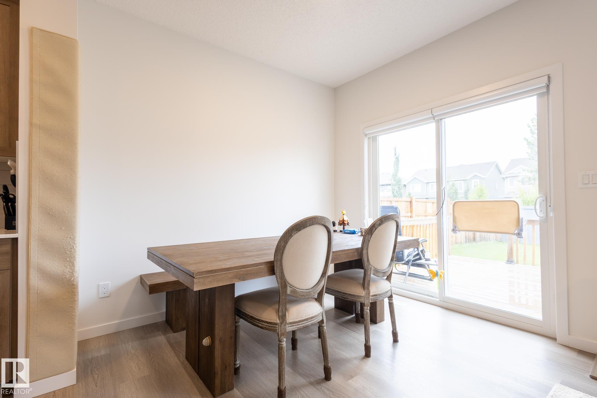 1994 Kroetsch Crescent, Edmonton, AB - Indoor