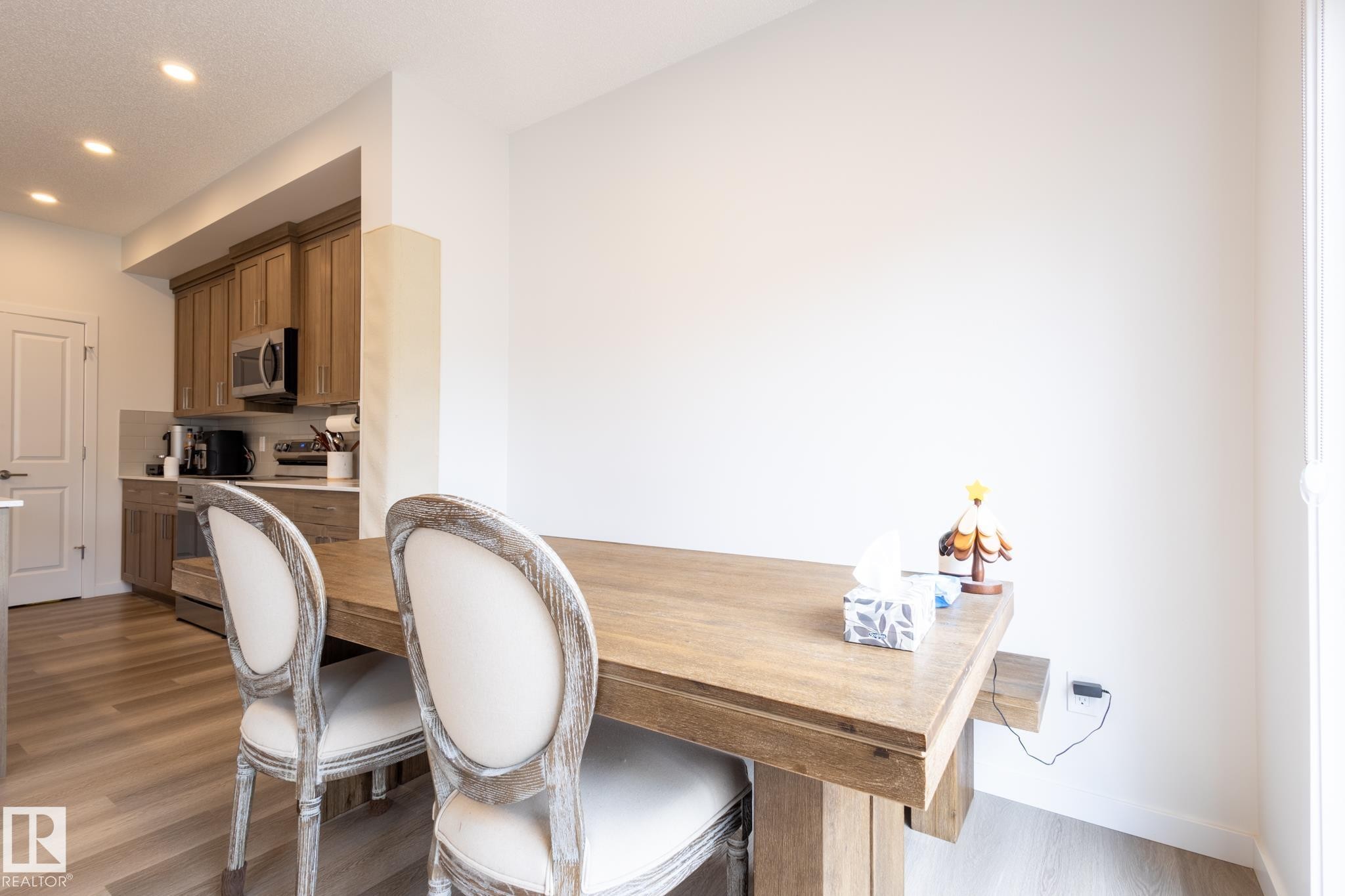 1994 Kroetsch Crescent, Edmonton, AB - Indoor Photo Showing Dining Room