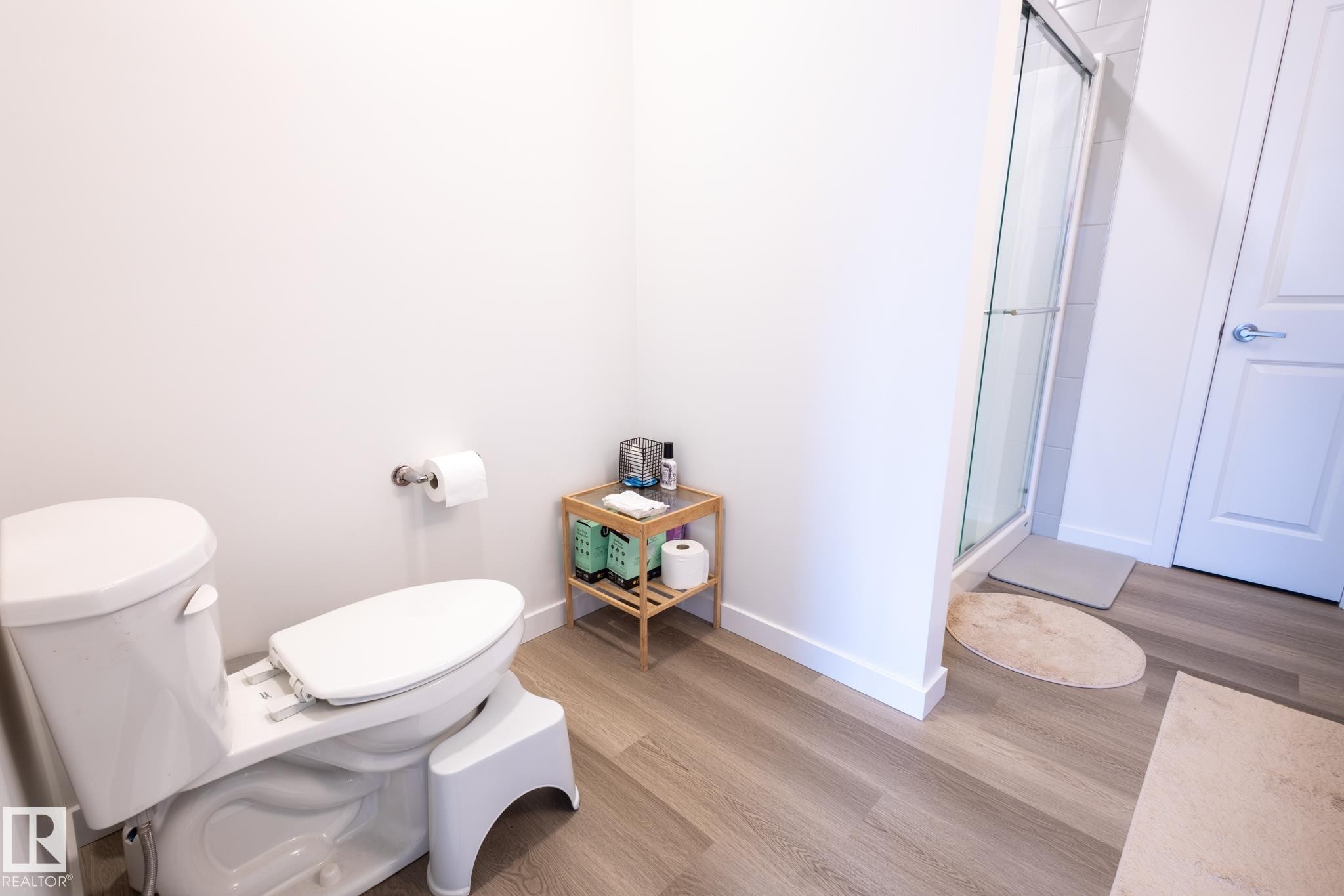 1994 Kroetsch Crescent, Edmonton, AB - Indoor Photo Showing Bathroom