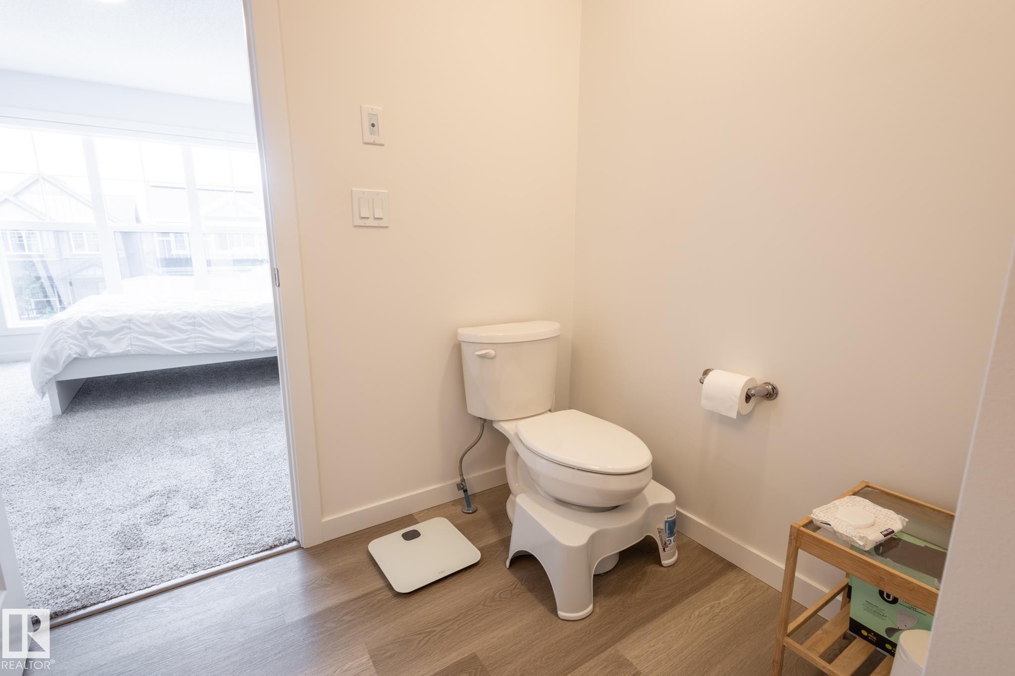 1994 Kroetsch Crescent, Edmonton, AB - Indoor Photo Showing Bathroom
