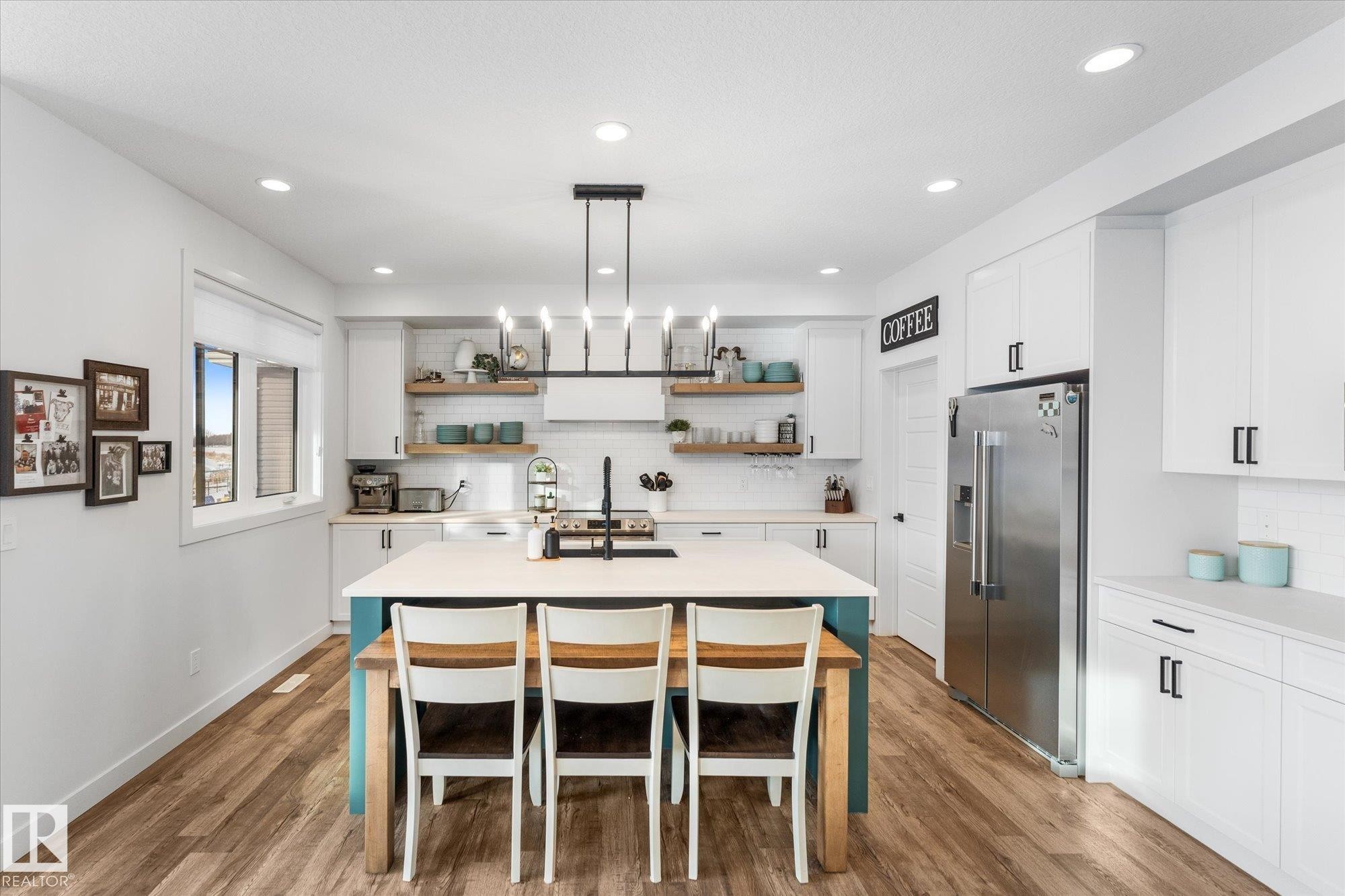 18 3410 Ste. Anne Trail, Rural Lac Ste. Anne County, AB - Indoor