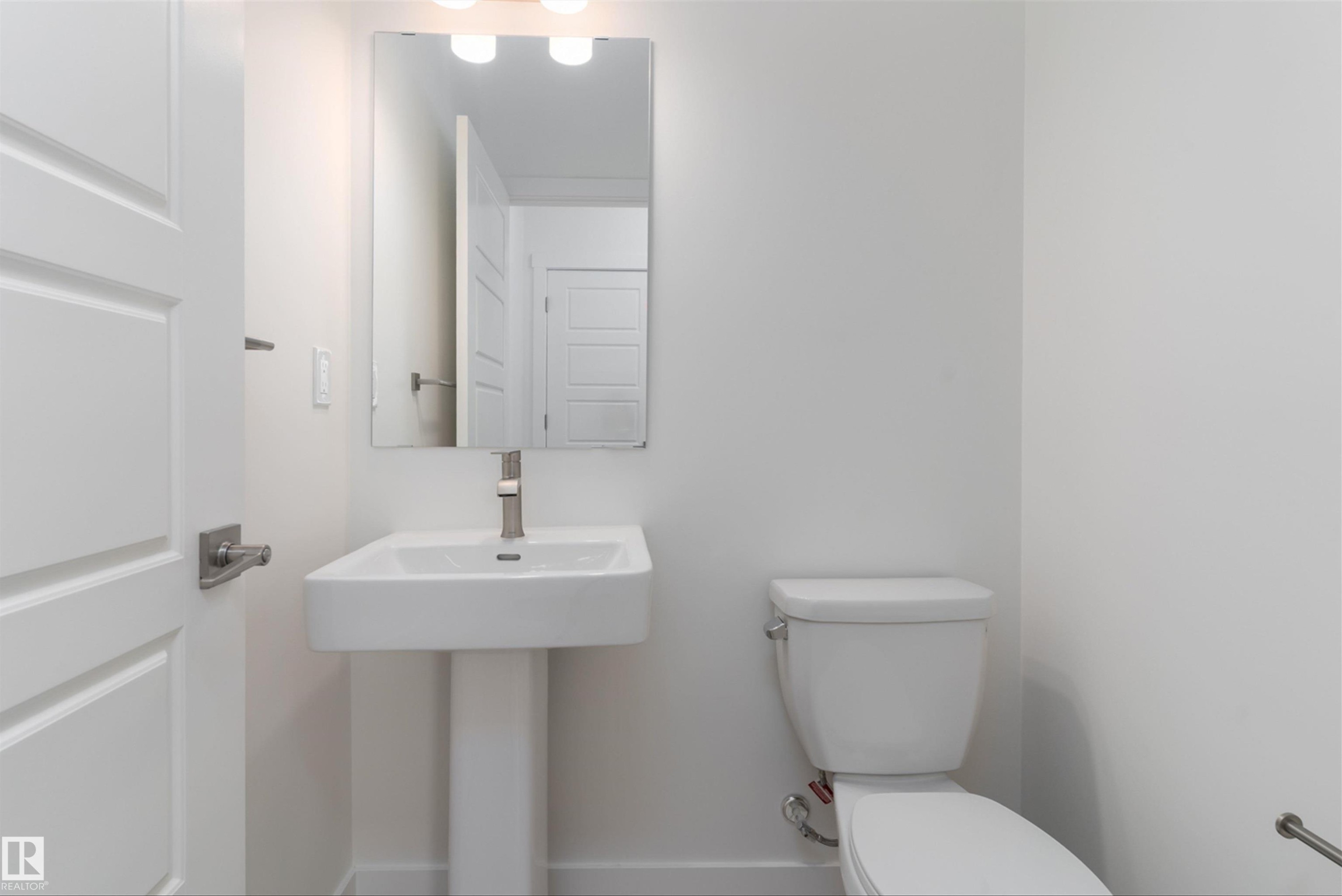 1250 Mcleod Avenue, Spruce Grove, AB - Indoor Photo Showing Bathroom
