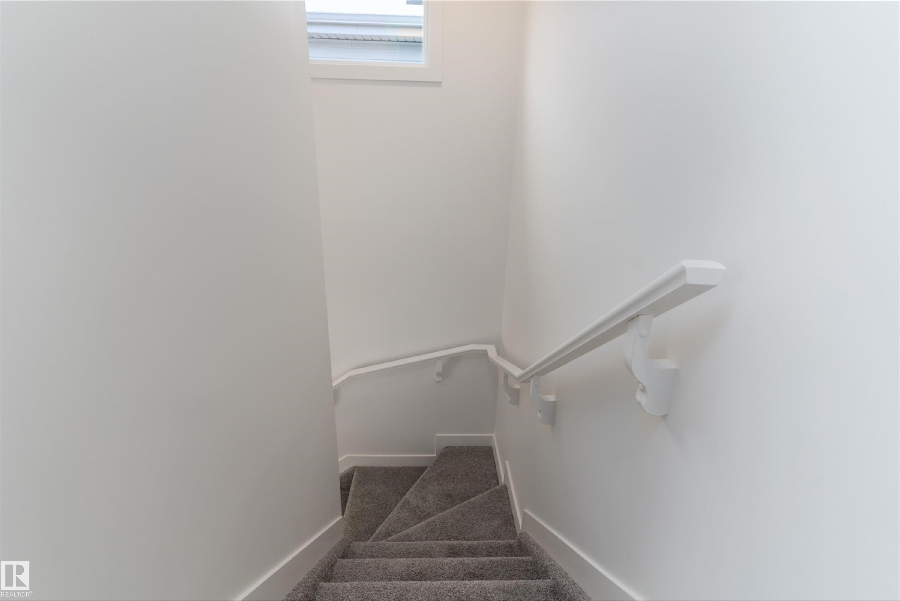 1250 Mcleod Avenue, Spruce Grove, AB - Indoor