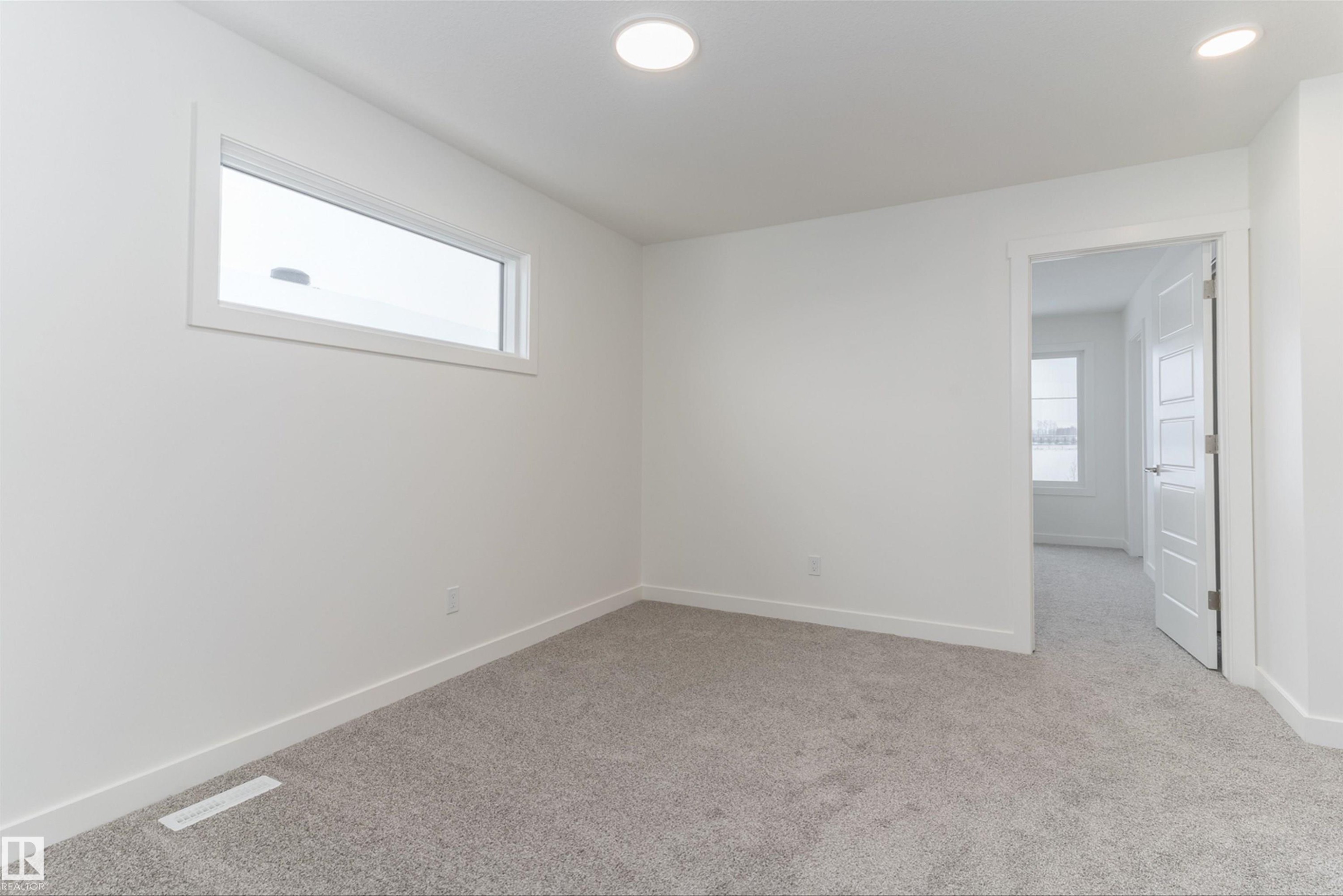 1250 Mcleod Avenue, Spruce Grove, AB - Indoor Photo Showing Other Room